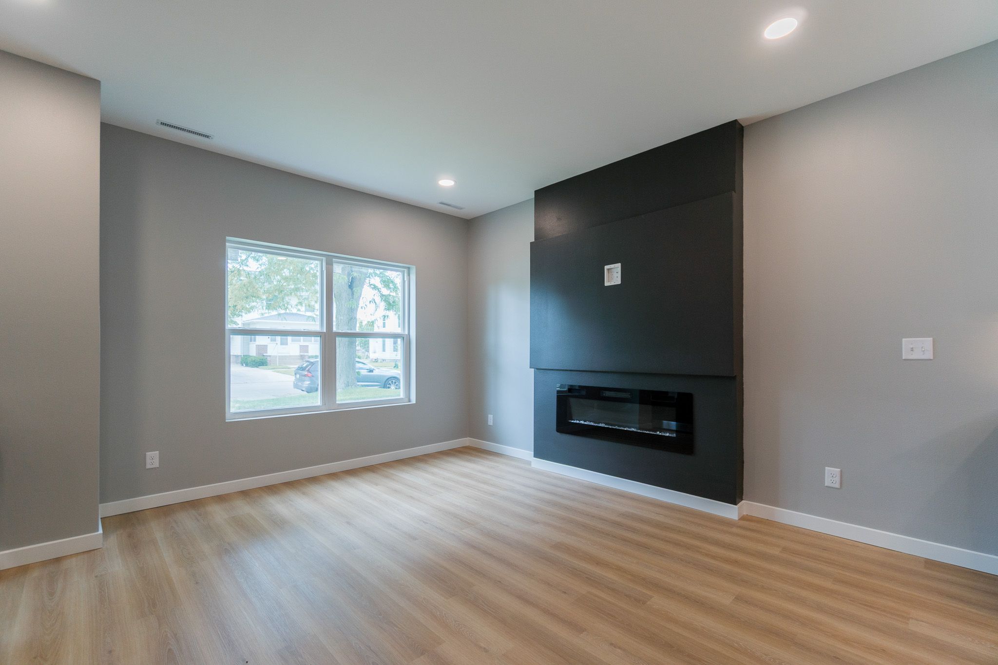 408 4th Ave SW, Cedar Rapids, IA, Image 2