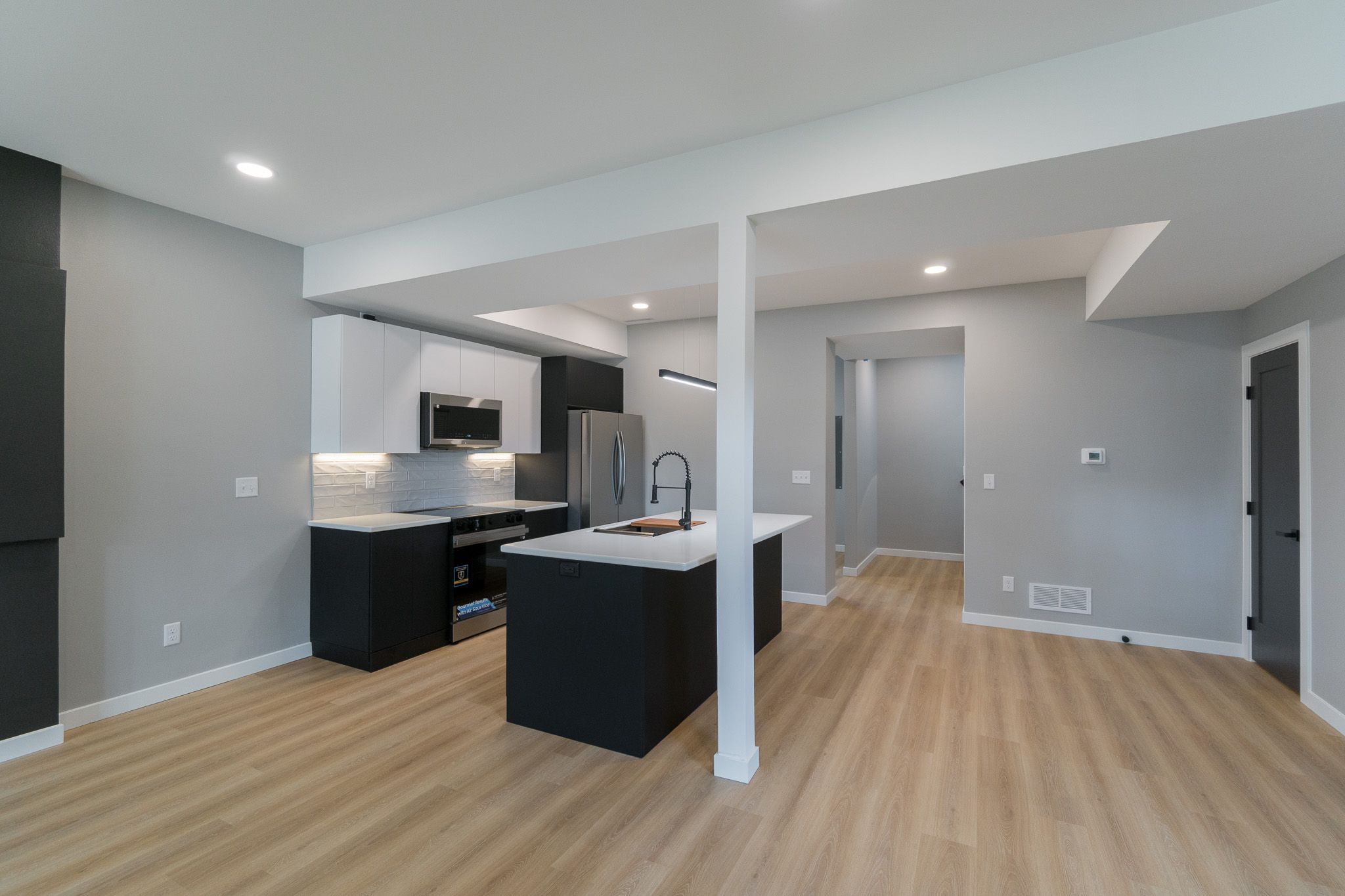 408 4th Ave SW, Cedar Rapids, IA, Image 3
