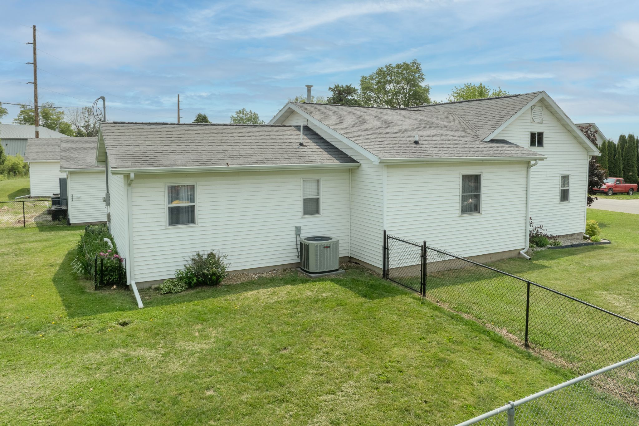 402 Moore St, Urbana, IA, Image 23
