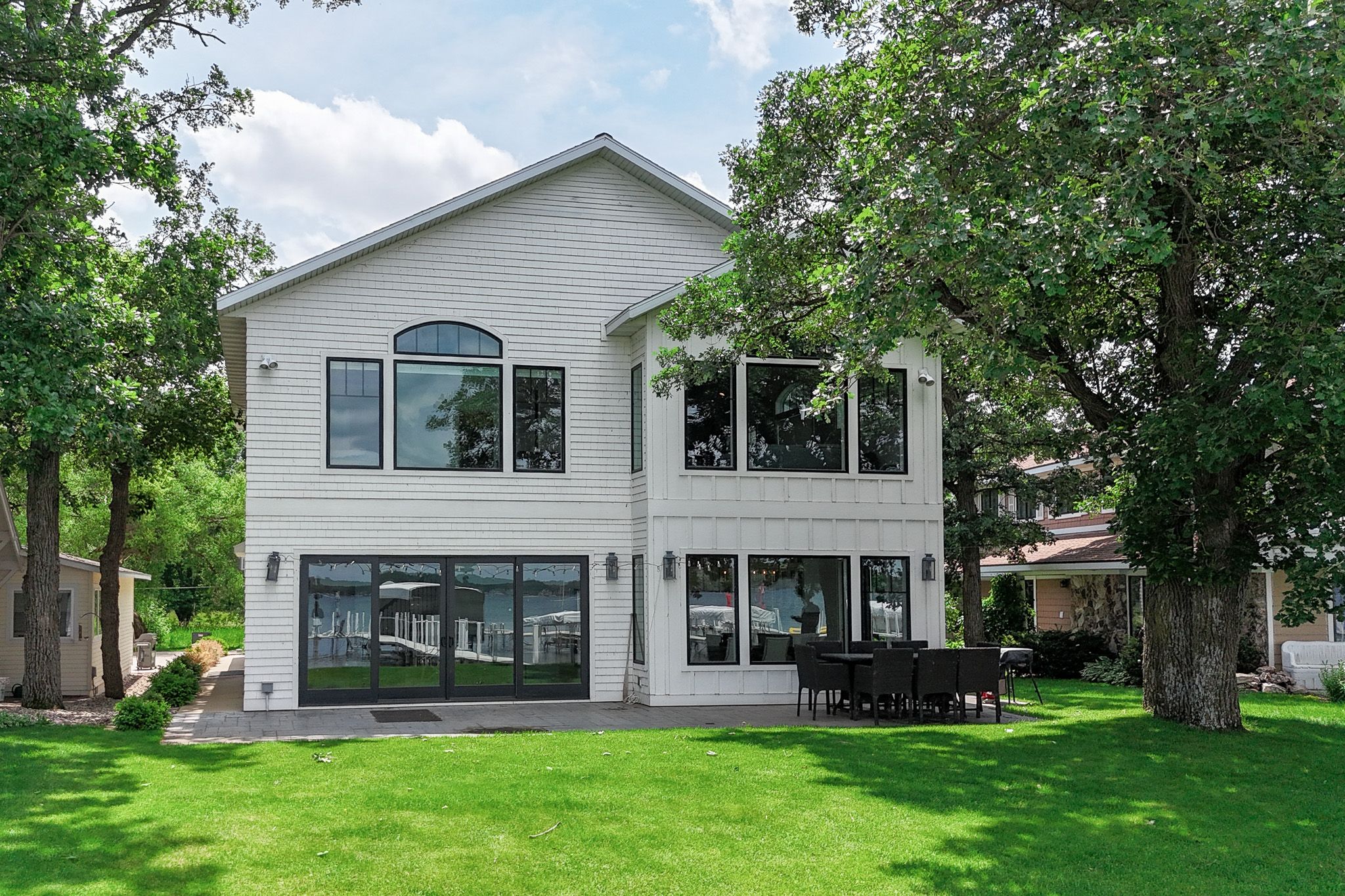 2914 Okoboji Blvd, Milford, IA, Image 1