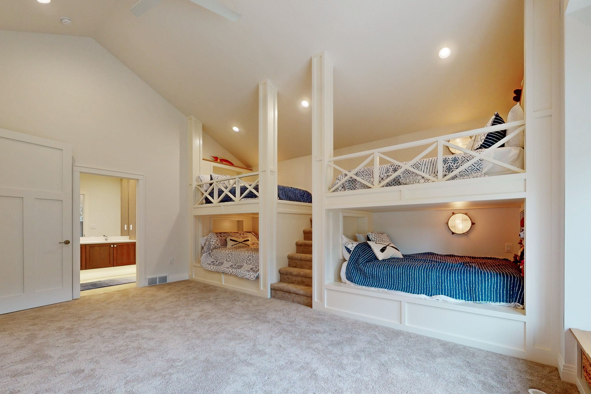 2914 Okoboji Blvd, Milford, IA, Image 32