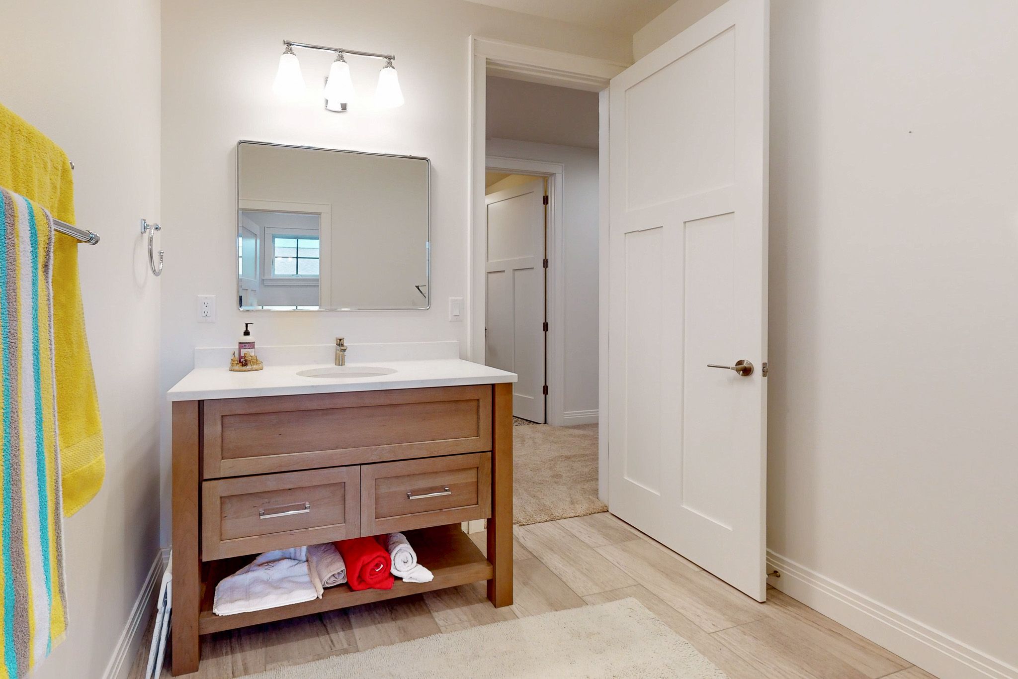 2914 Okoboji Blvd, Milford, IA, Image 37