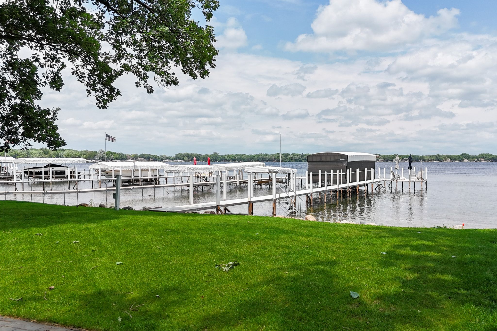 2914 Okoboji Blvd, Milford, IA, Image 44