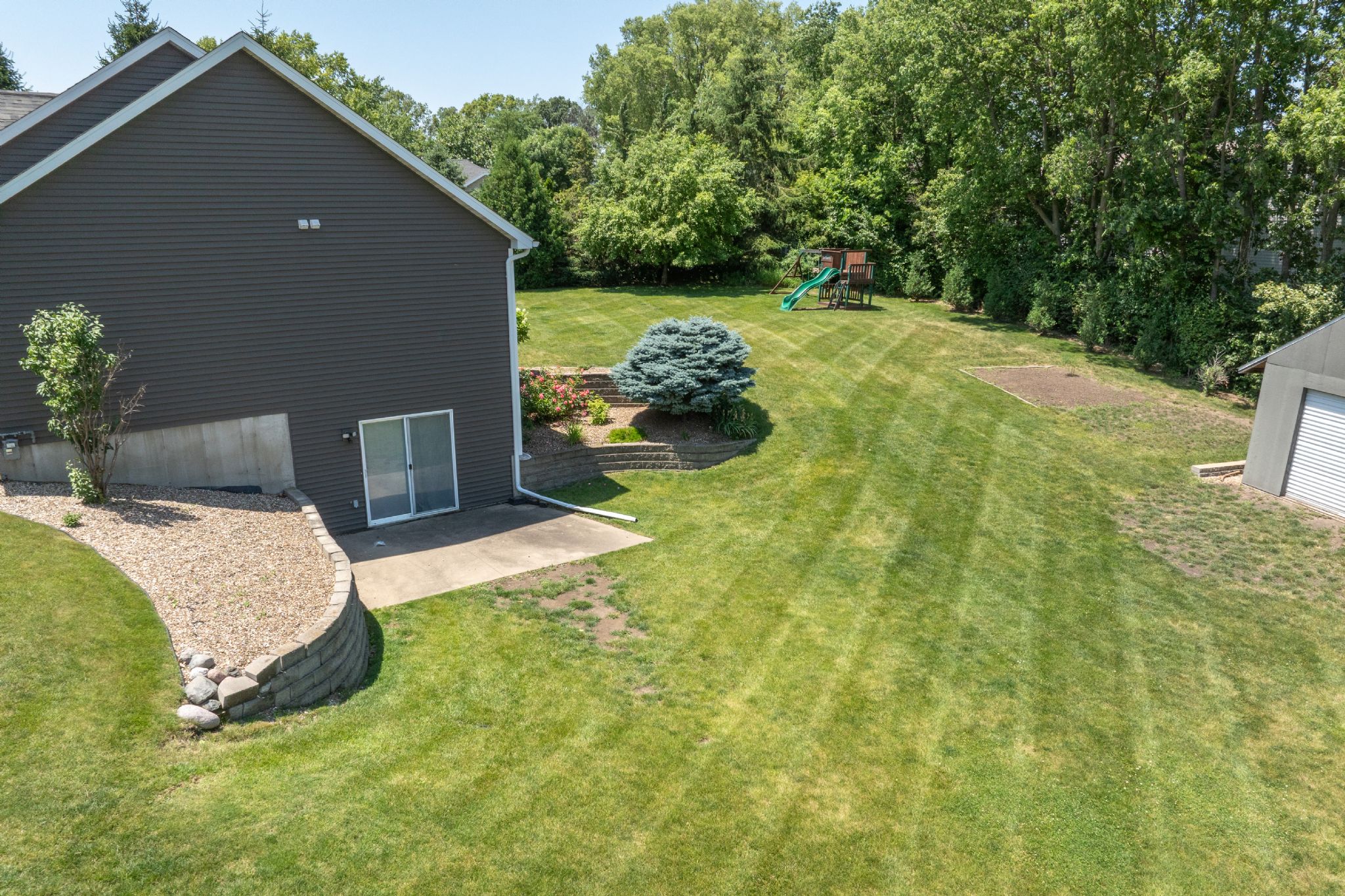 1206 Winchester Circle NE, Swisher, IA, Image 35