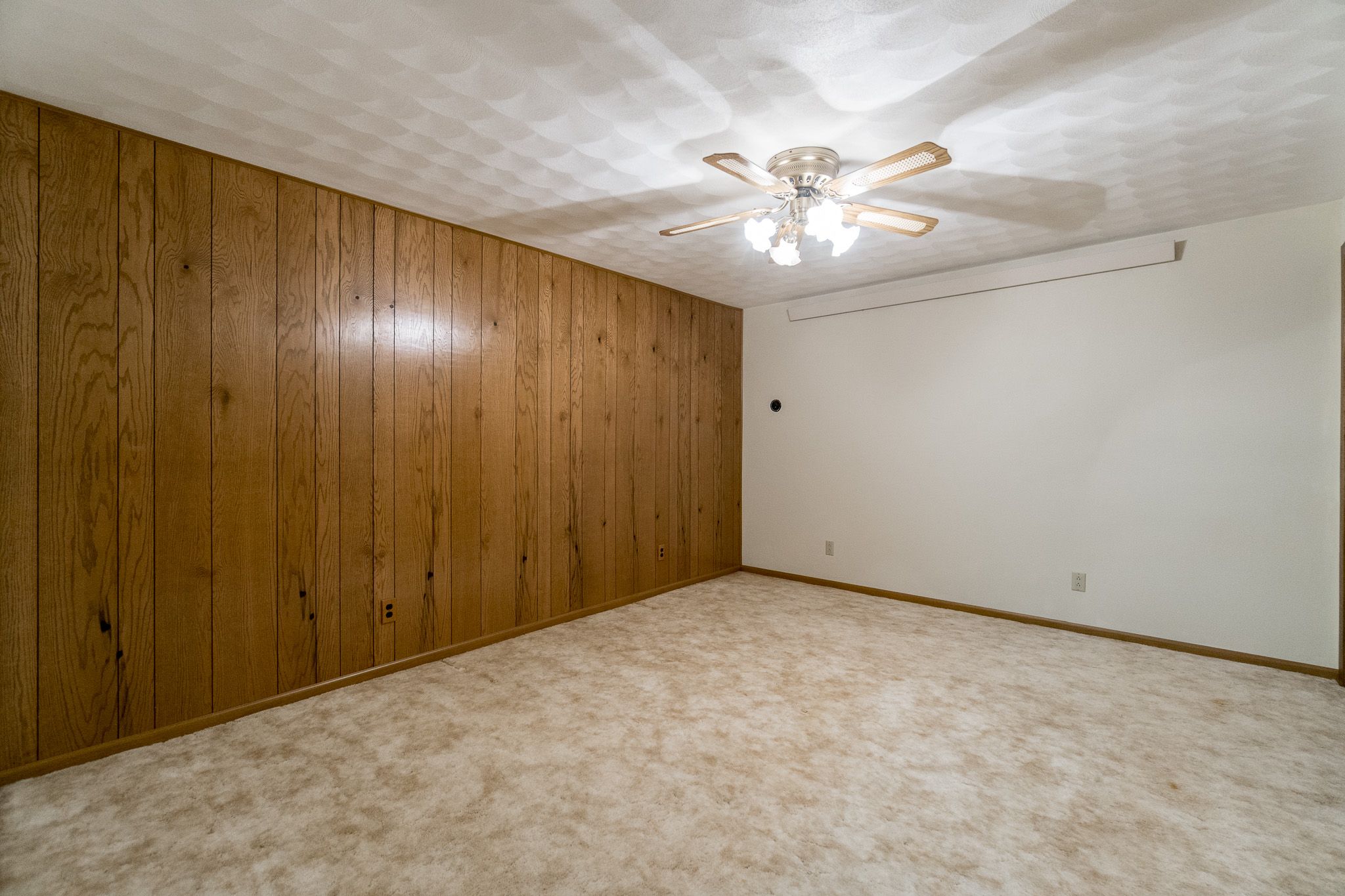 5589 22nd Avenue Trl, Vinton, IA, Image 31