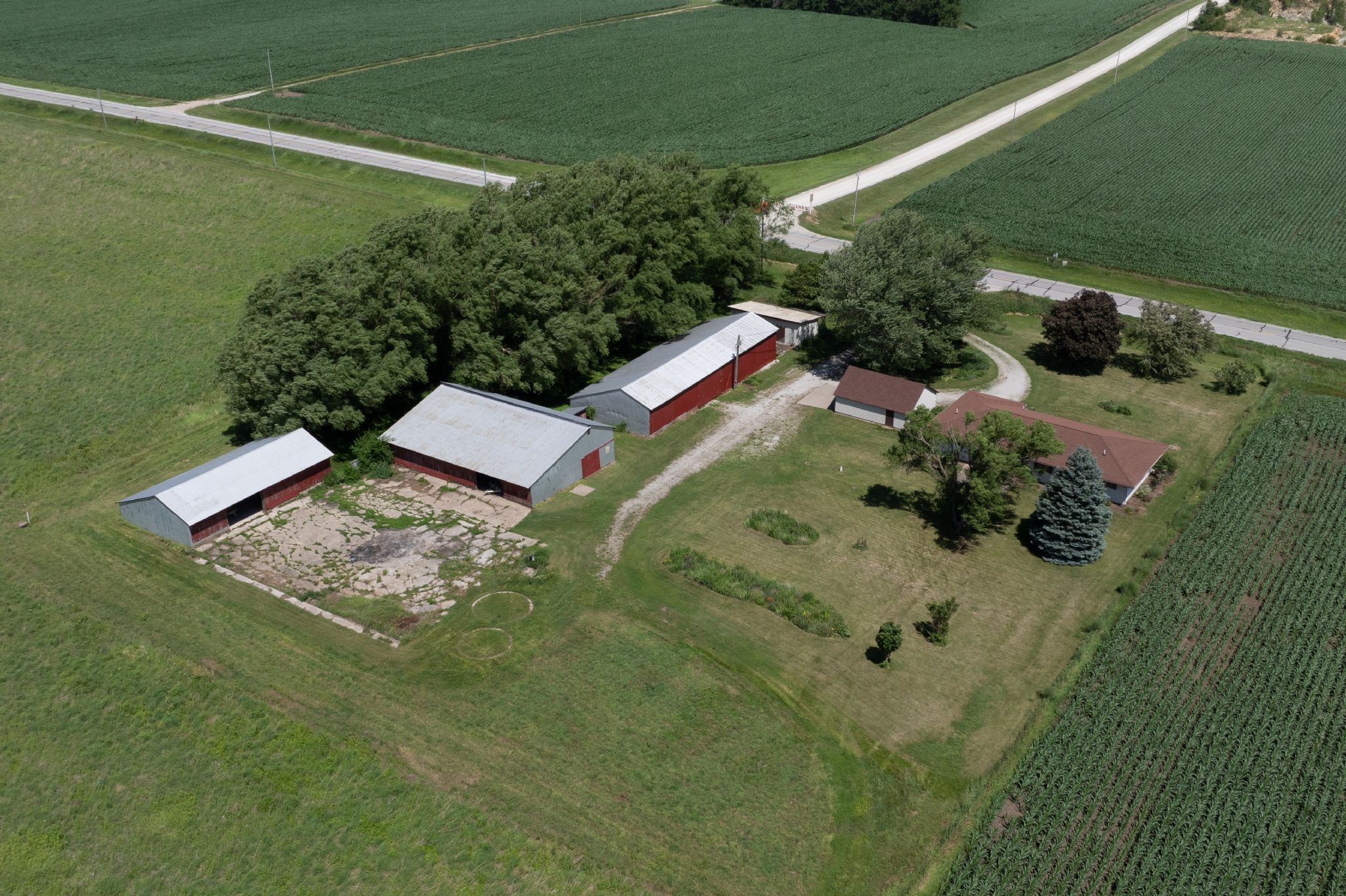 5589 22nd Avenue Trl, Vinton, IA, Image 41