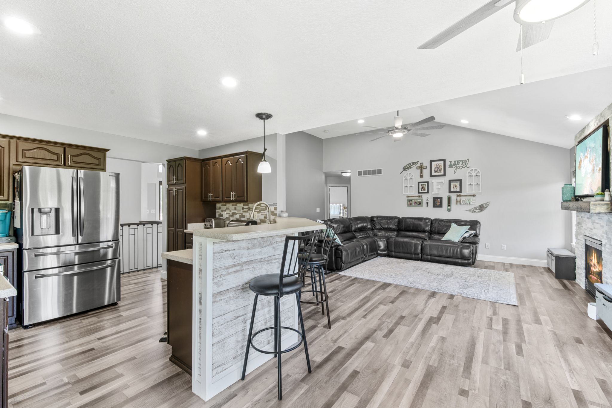 3016 Timberline, Riverside, IA, Image 13