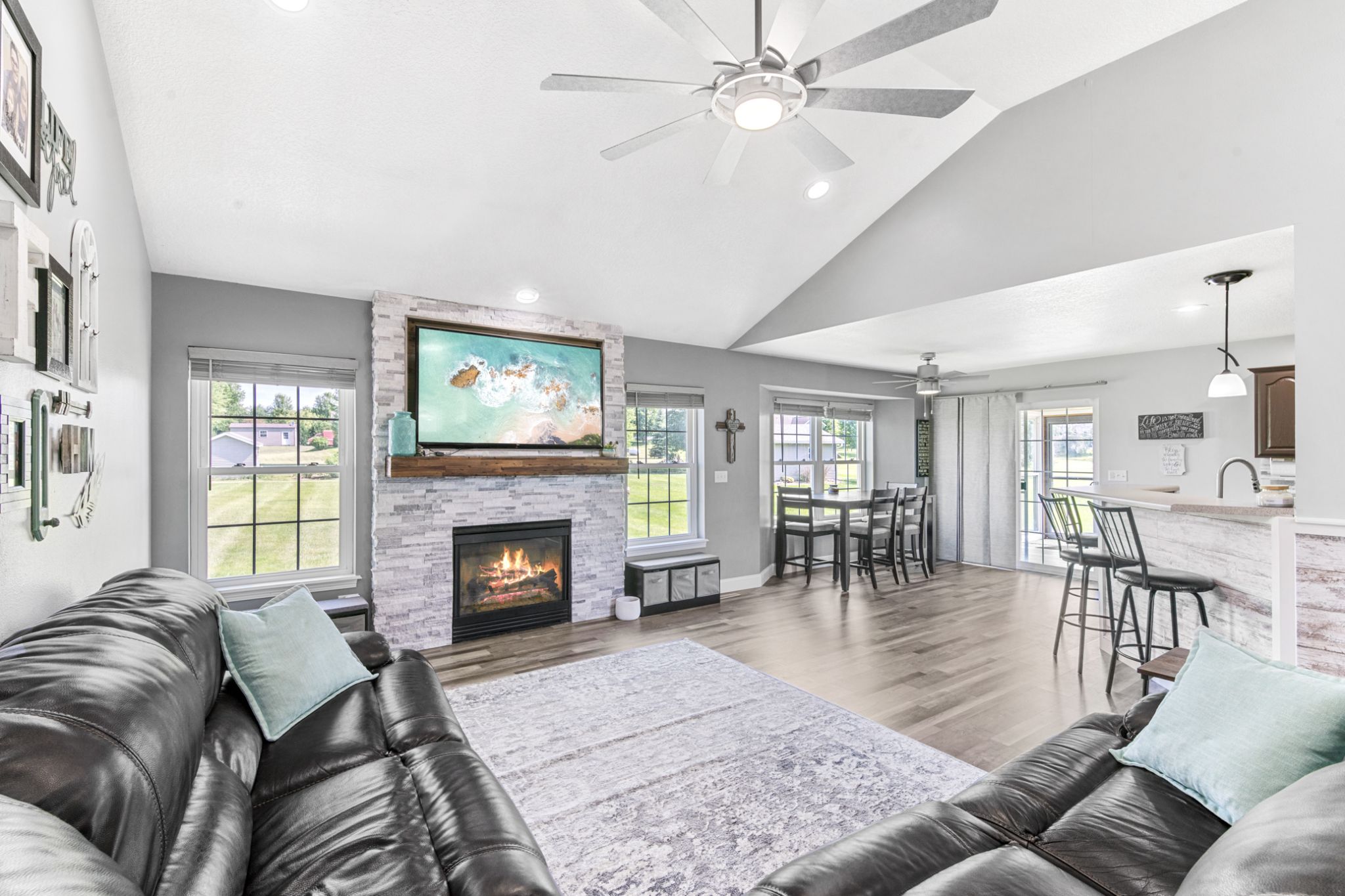 3016 Timberline, Riverside, IA, Image 2