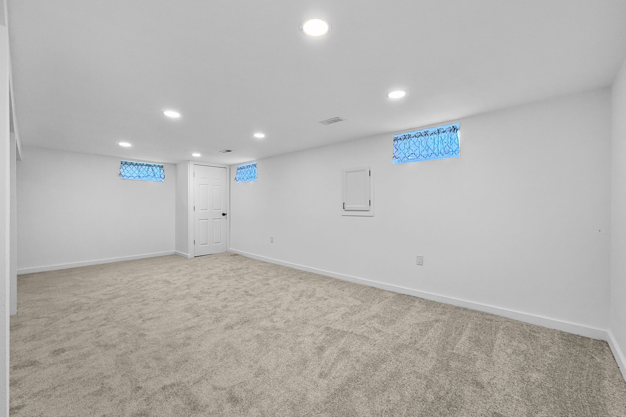 7929 Townsend Ave, Urbandale, IA, Image 24