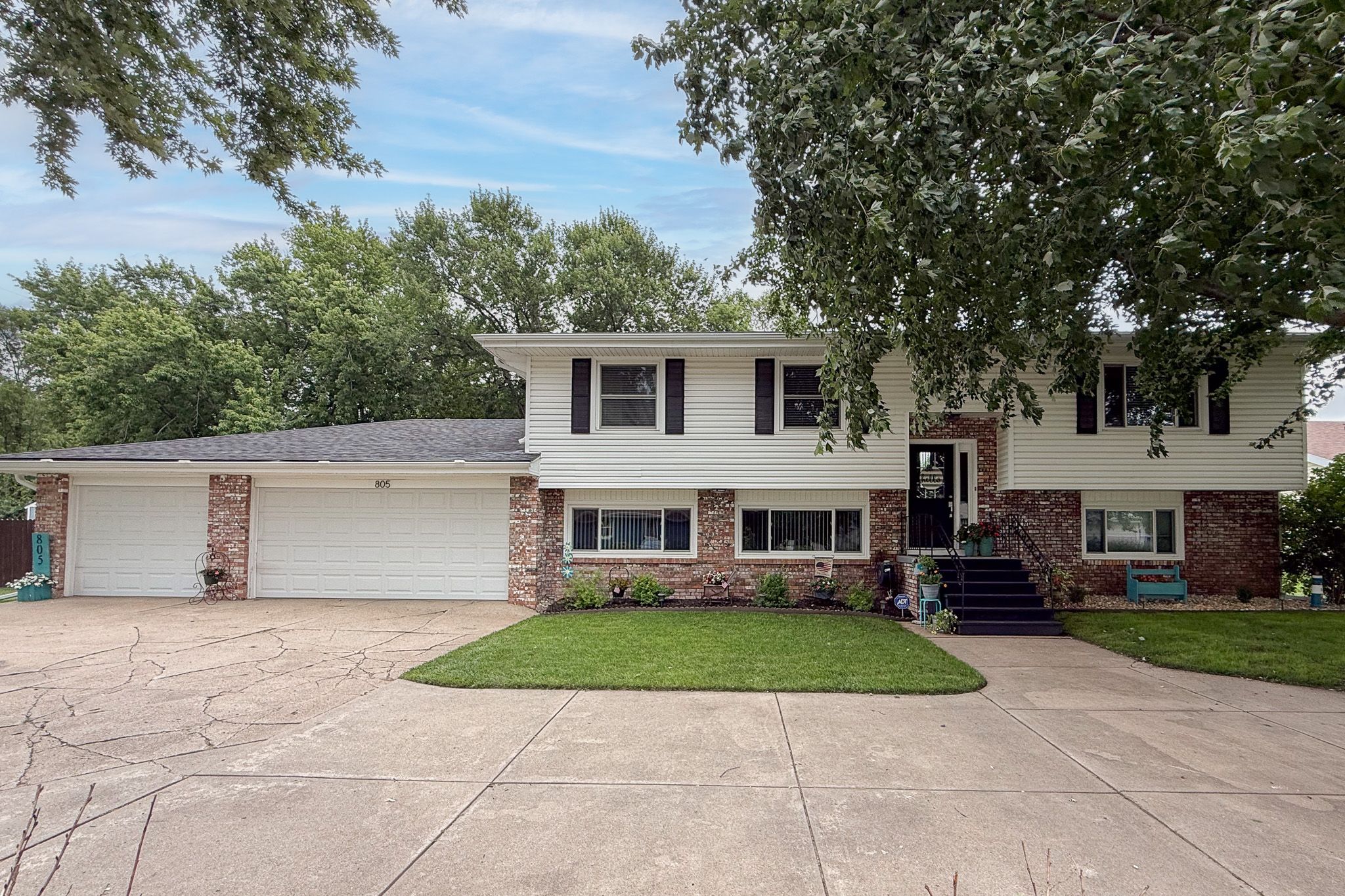 805 S Valley View St, Valley, NE, Image 2