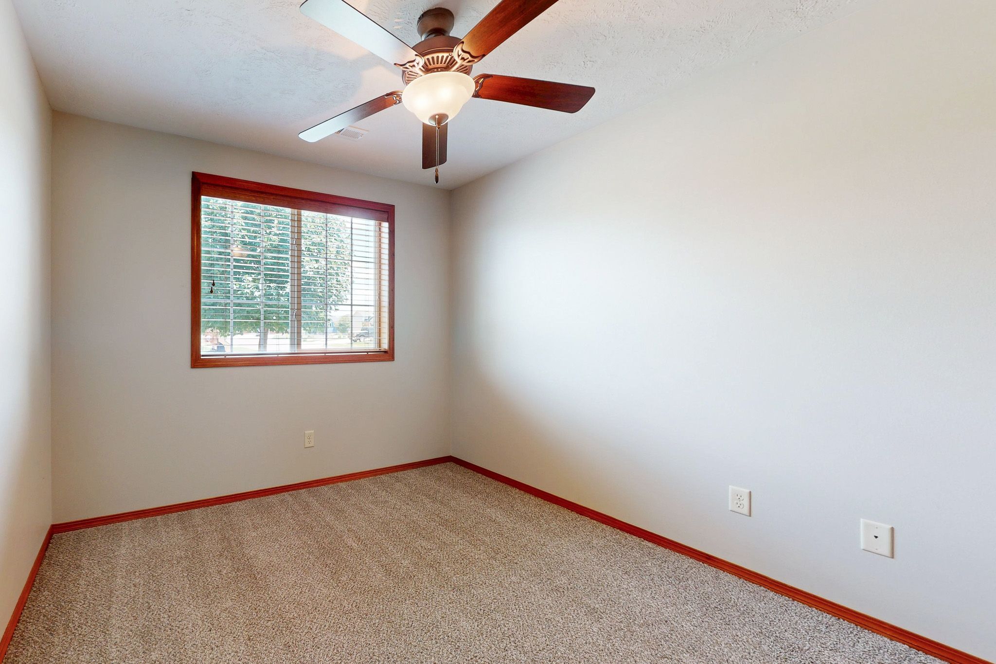 1115 N Valley View Rd, Sioux Falls, SD, Image 19