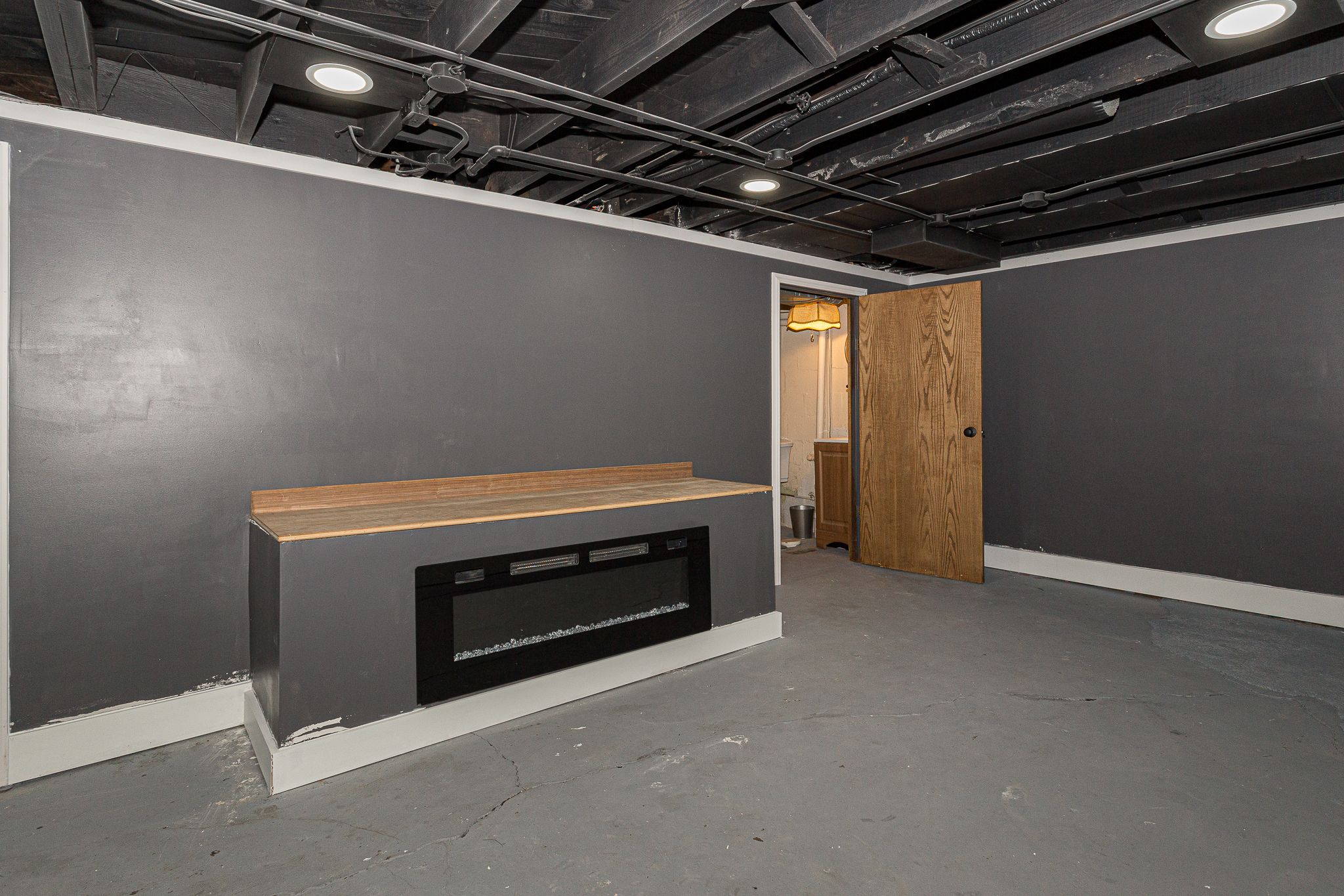 1437 W High St, Davenport, IA, Image 20