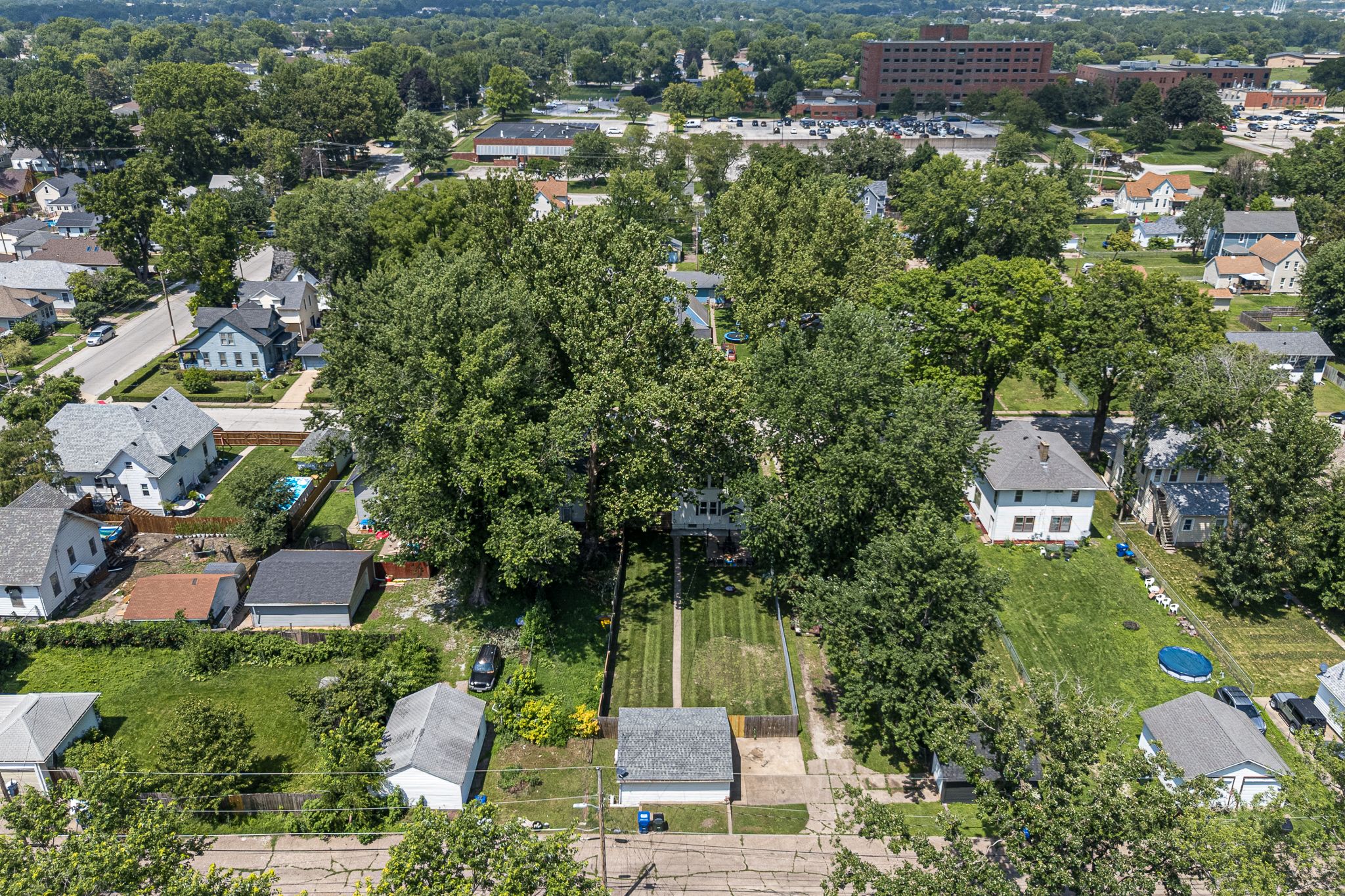1437 W High St, Davenport, IA, Image 27