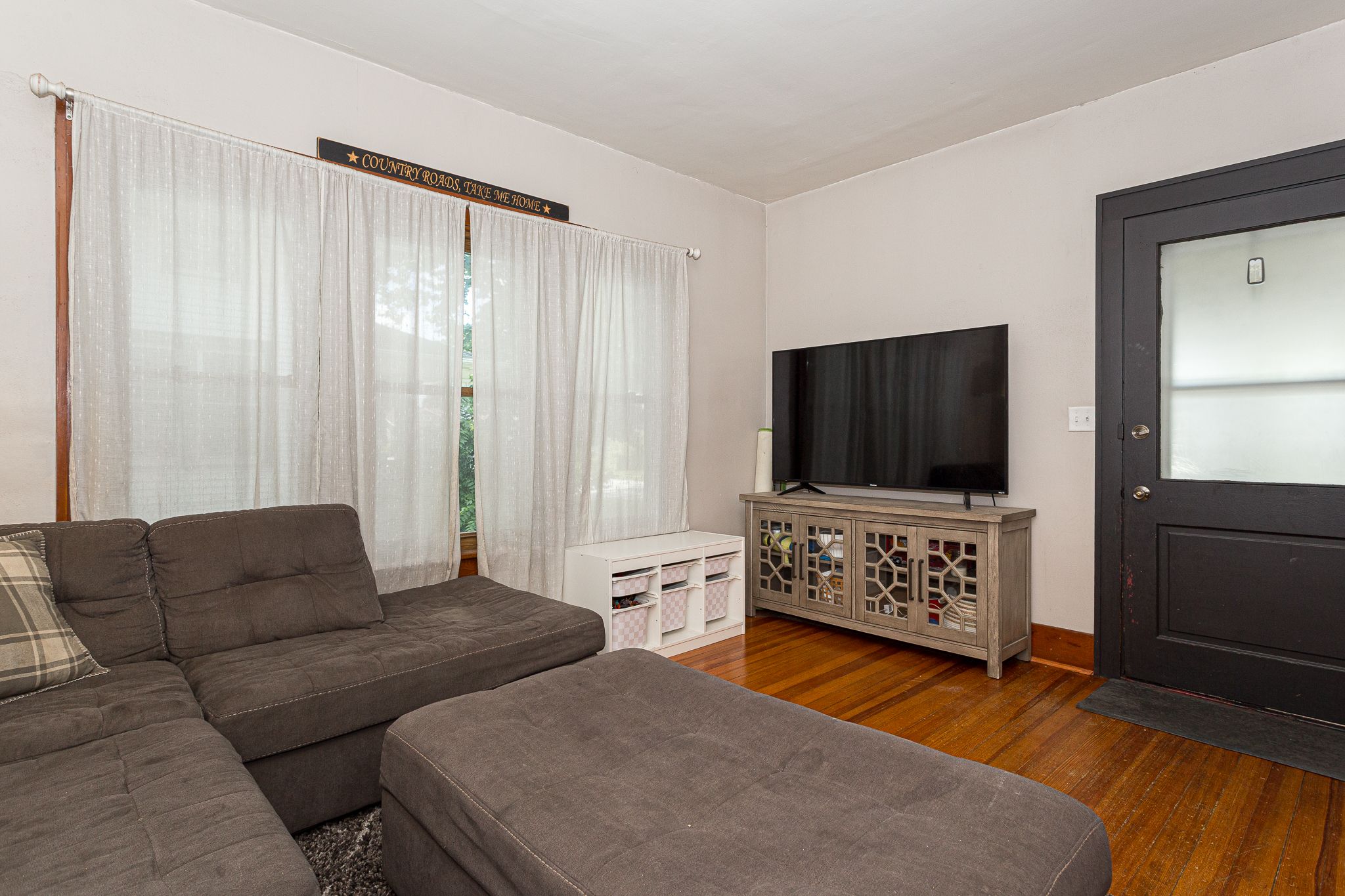 1437 W High St, Davenport, IA, Image 3