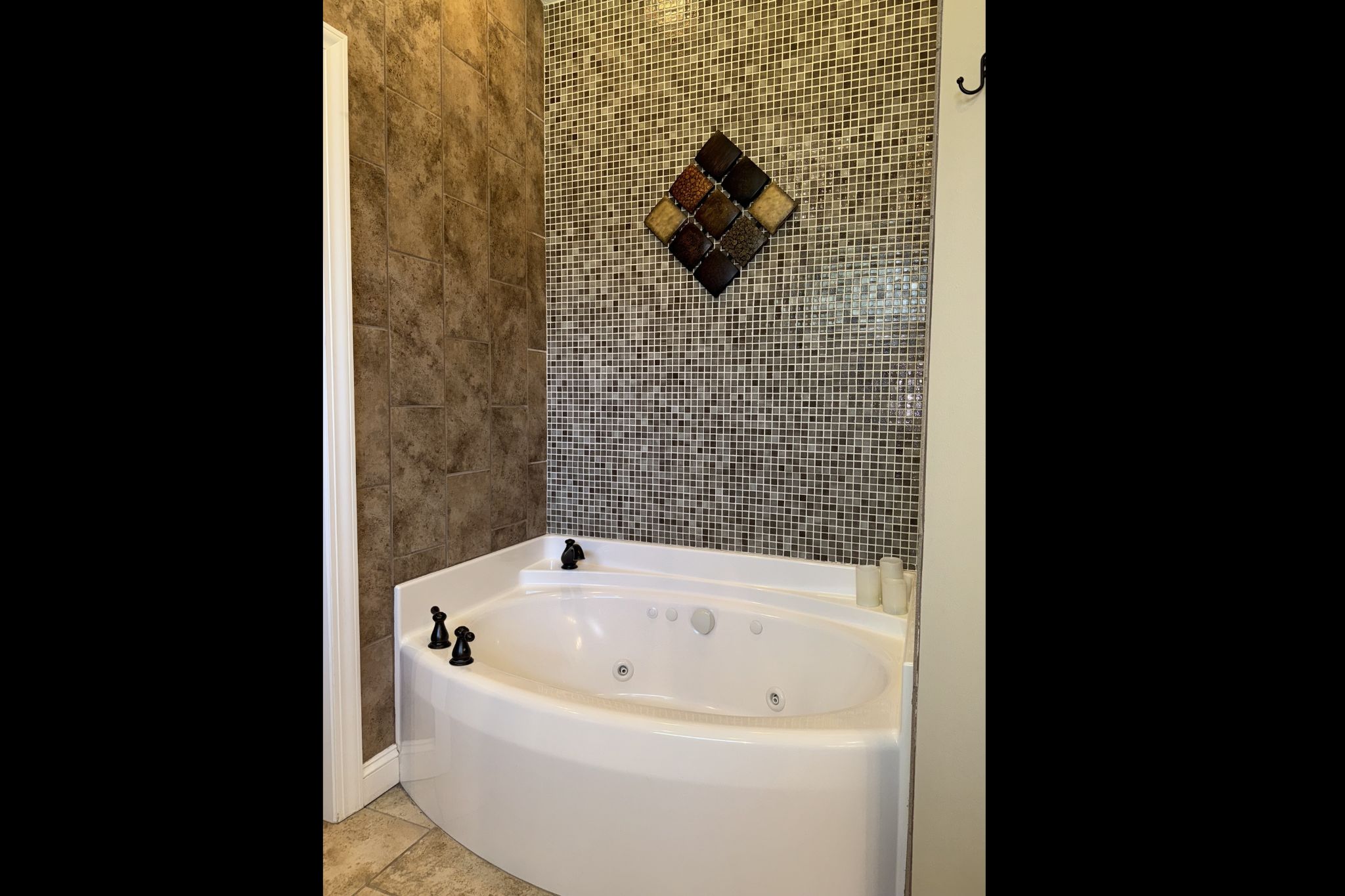 2109 Wedgewood Drive, Asbury, IA, Image 26