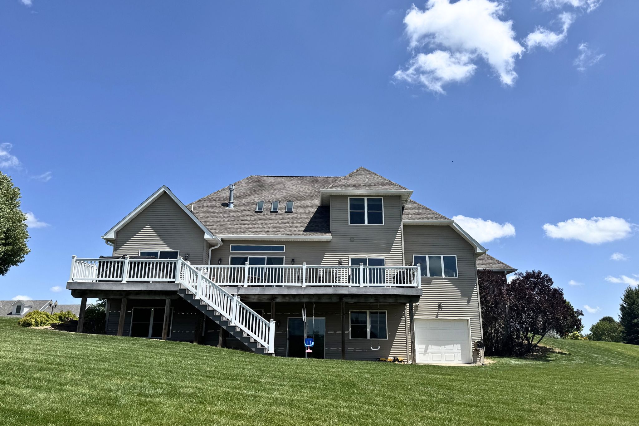 2109 Wedgewood Drive, Asbury, IA, Image 2