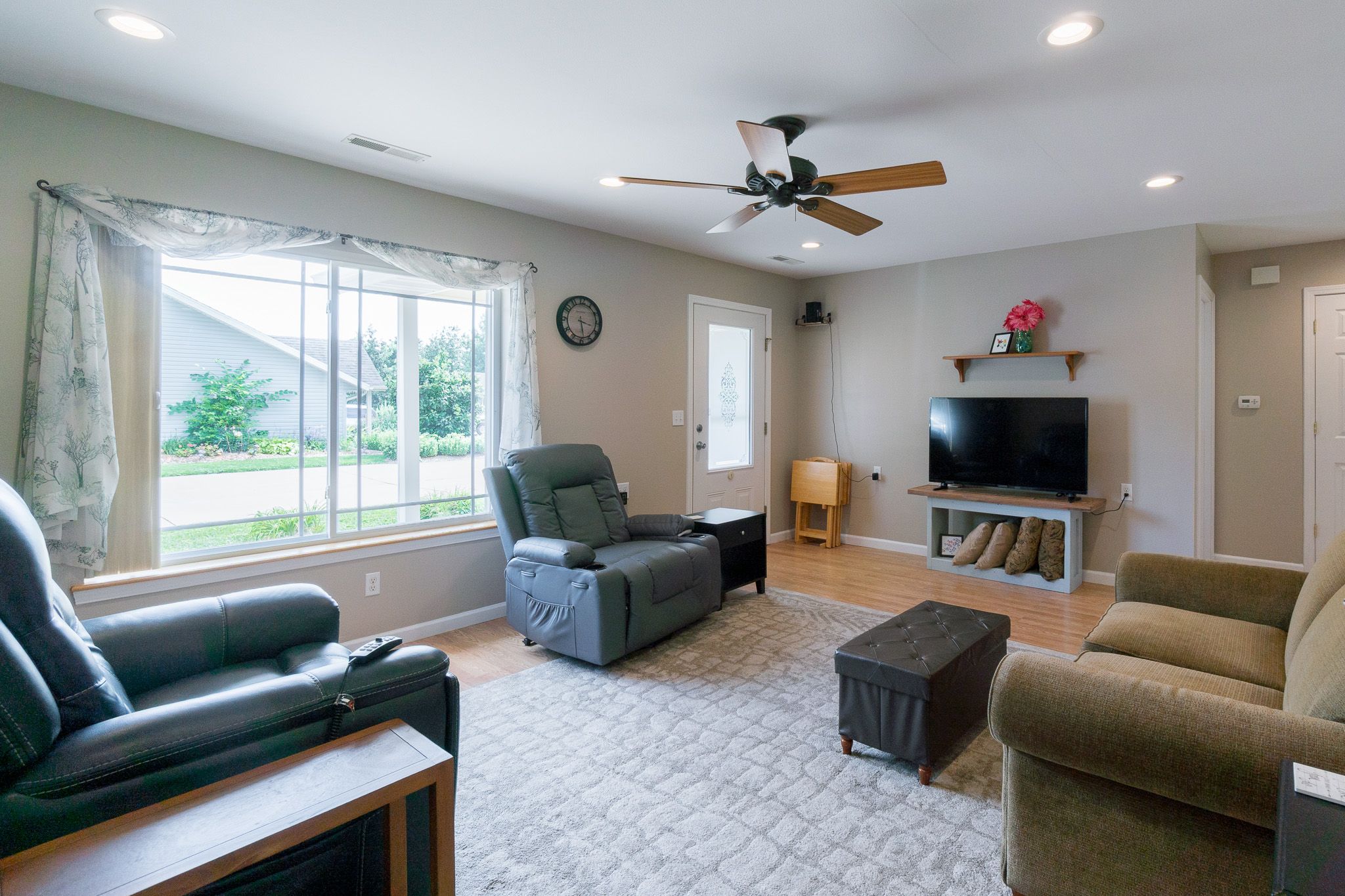 2742 O Ave NW, Cedar Rapids, IA, Image 2
