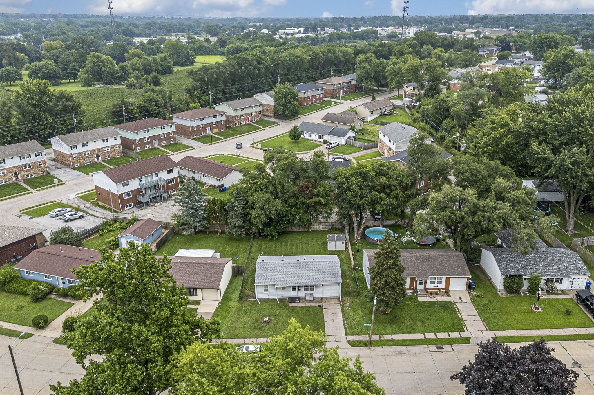 3001 N Michigan Ave, Davenport, IA, Image 18