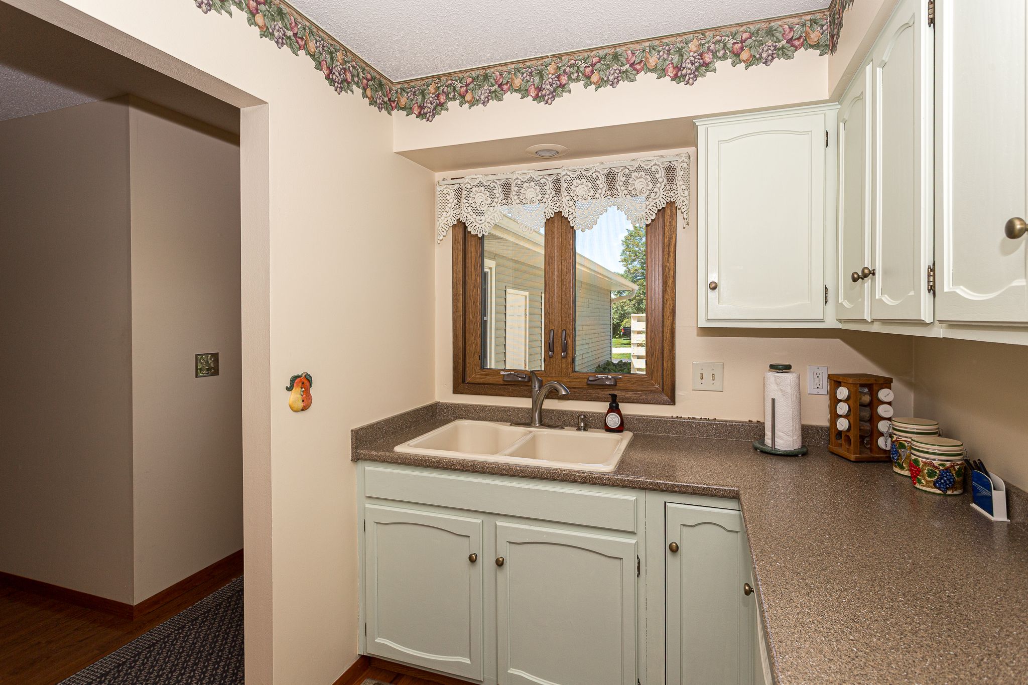 3065 Parkwild Dr, Bettendorf, IA, Image 11