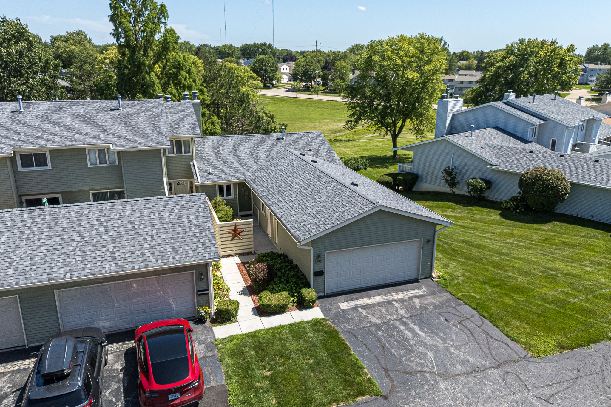 3065 Parkwild Dr, Bettendorf, IA, Image 1