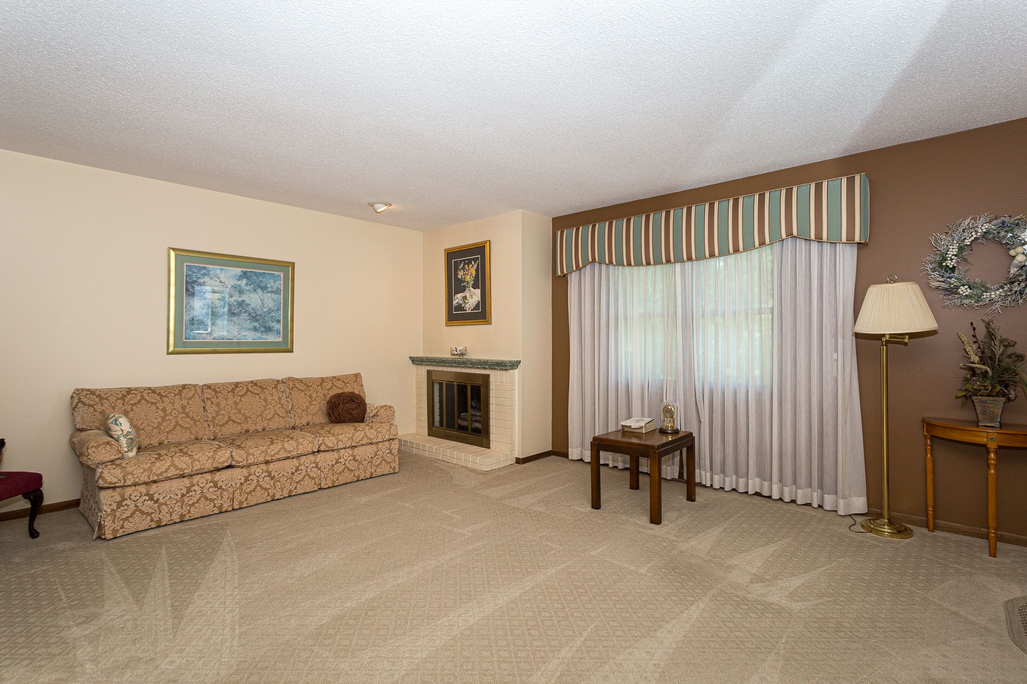 3065 Parkwild Dr, Bettendorf, IA, Image 3