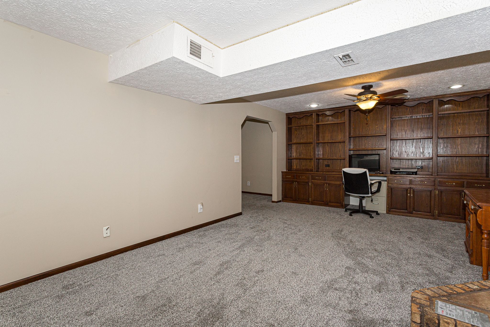 1320 Medina Ct, Bettendorf, IA, Image 20