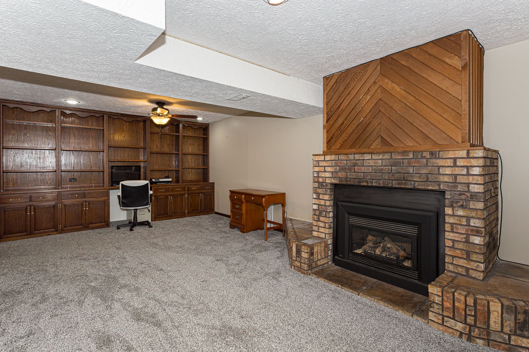 1320 Medina Ct, Bettendorf, IA, Image 22