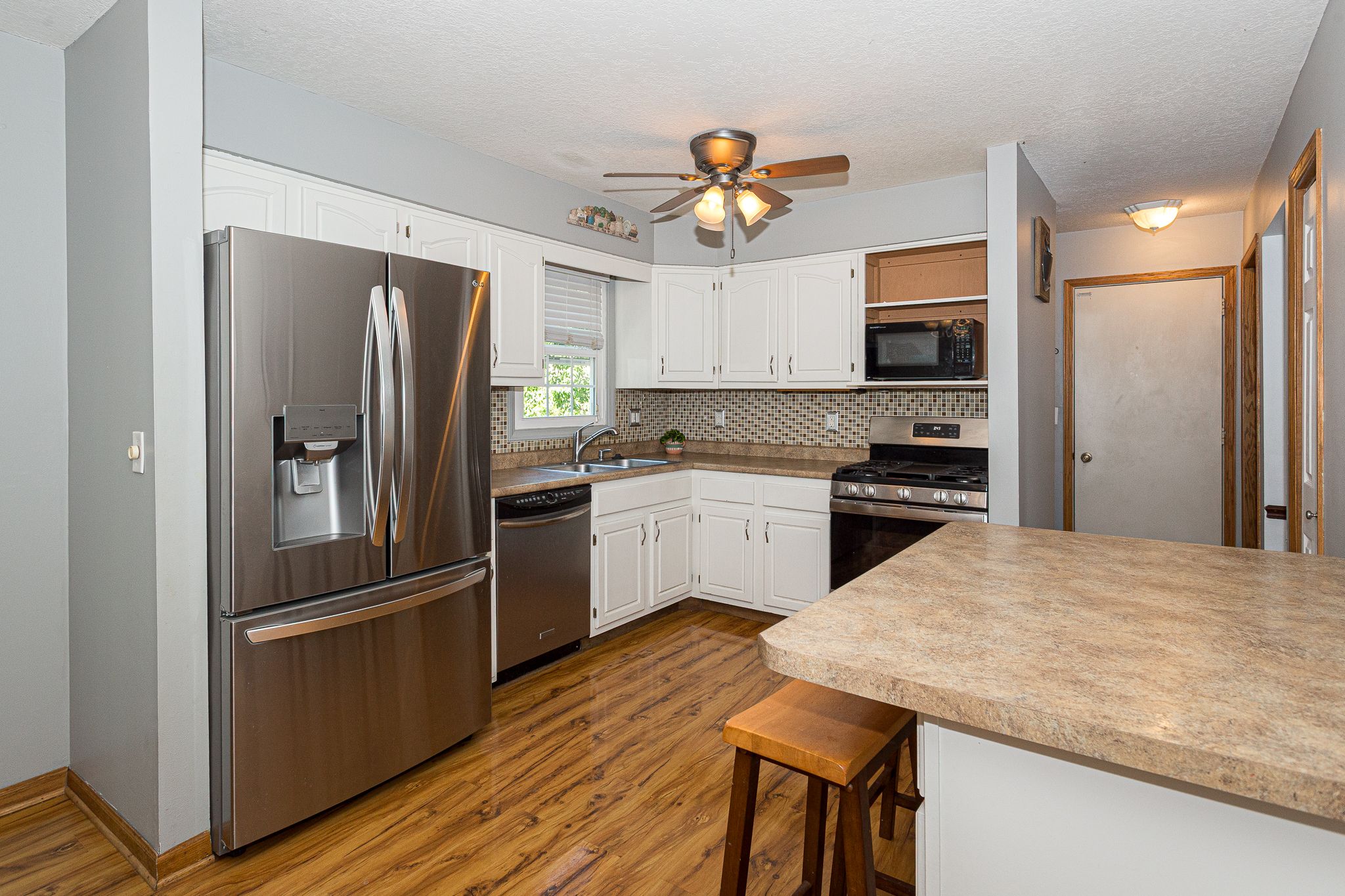 1320 Medina Ct, Bettendorf, IA, Image 6