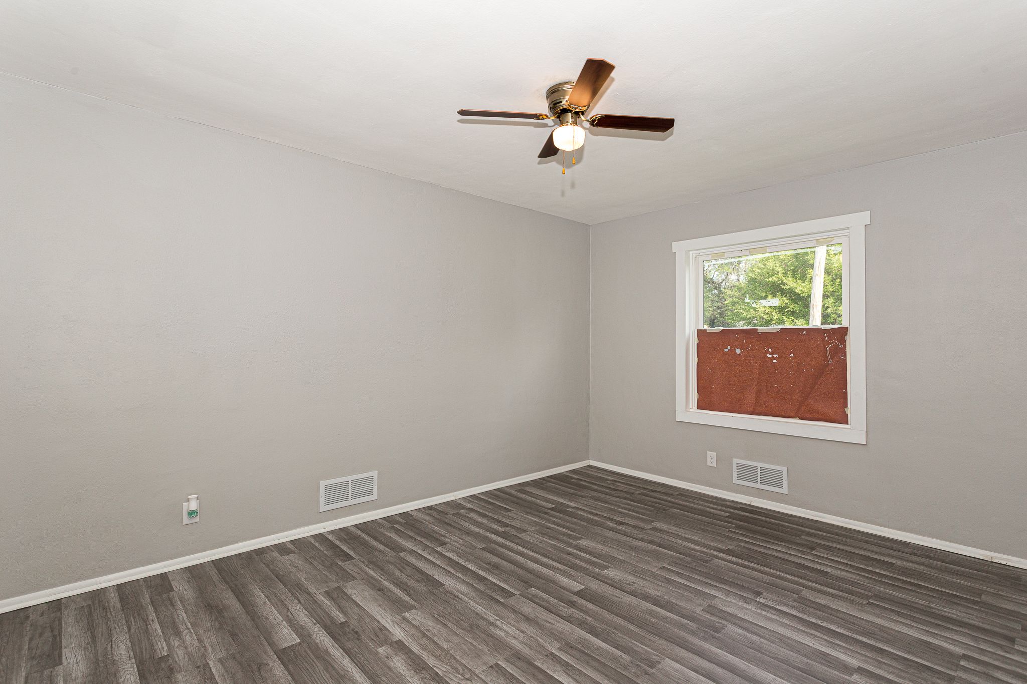 1607 Bellevue Ave, Bettendorf, IA, Image 11