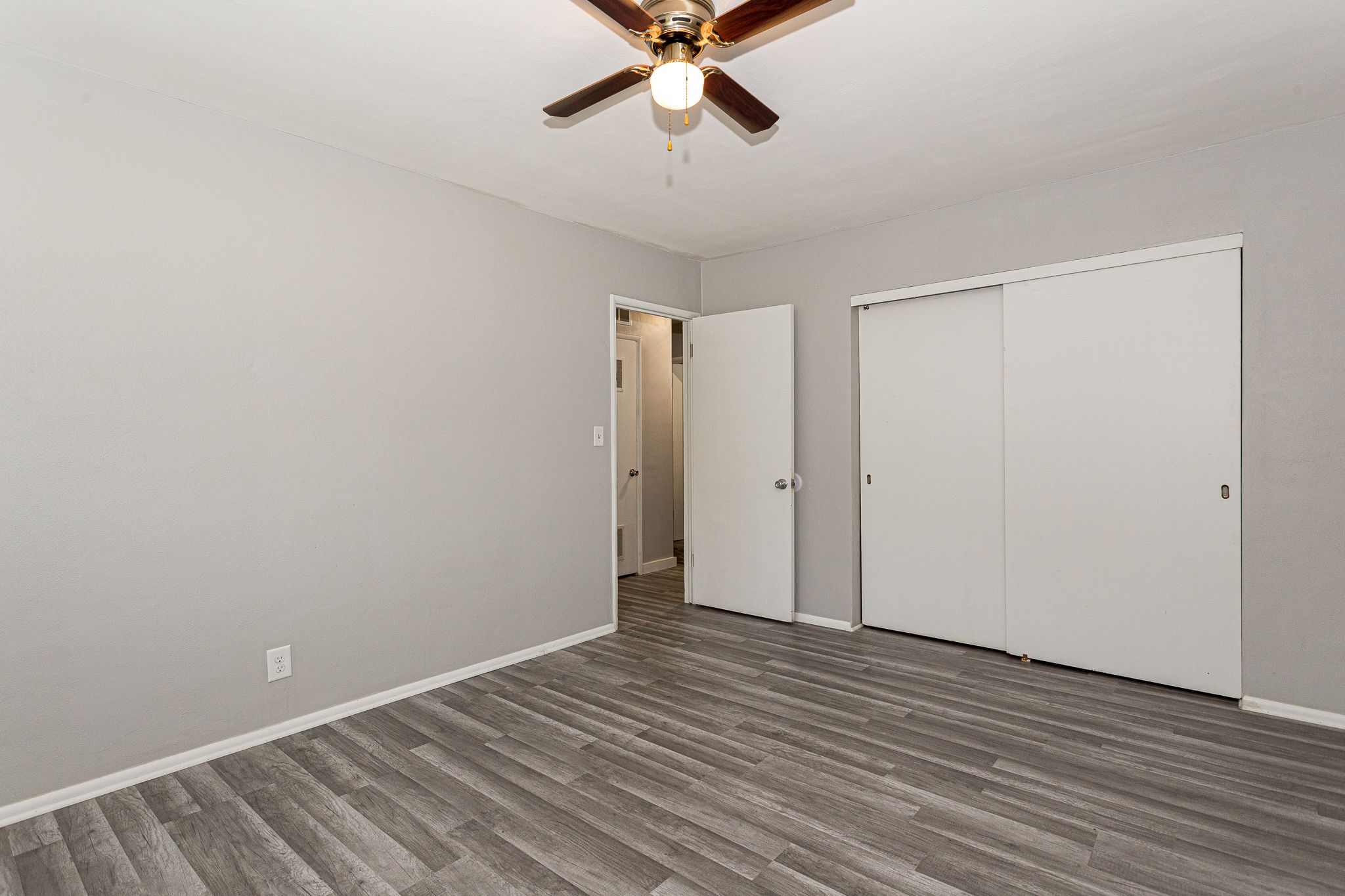 1607 Bellevue Ave, Bettendorf, IA, Image 12