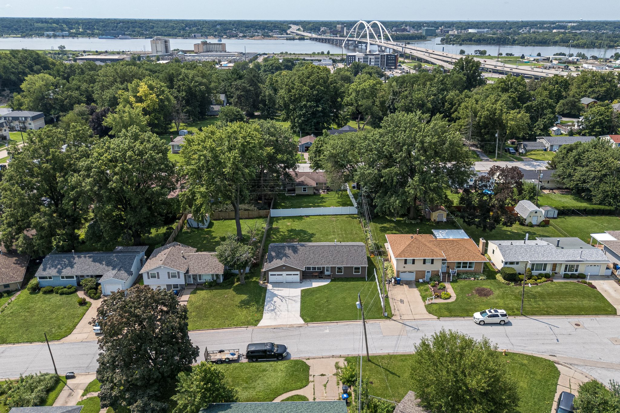 1607 Bellevue Ave, Bettendorf, IA, Image 27