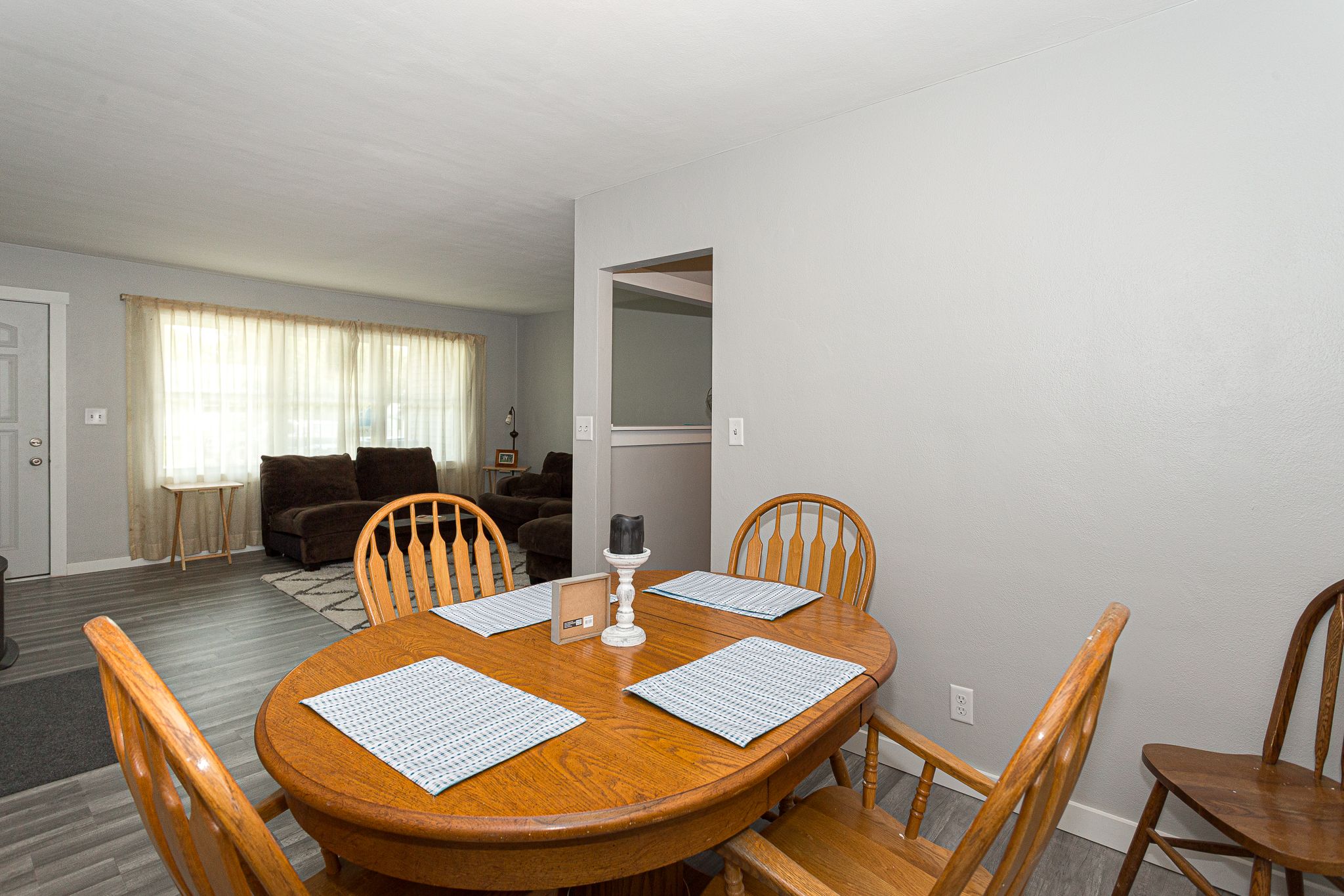 1607 Bellevue Ave, Bettendorf, IA, Image 8