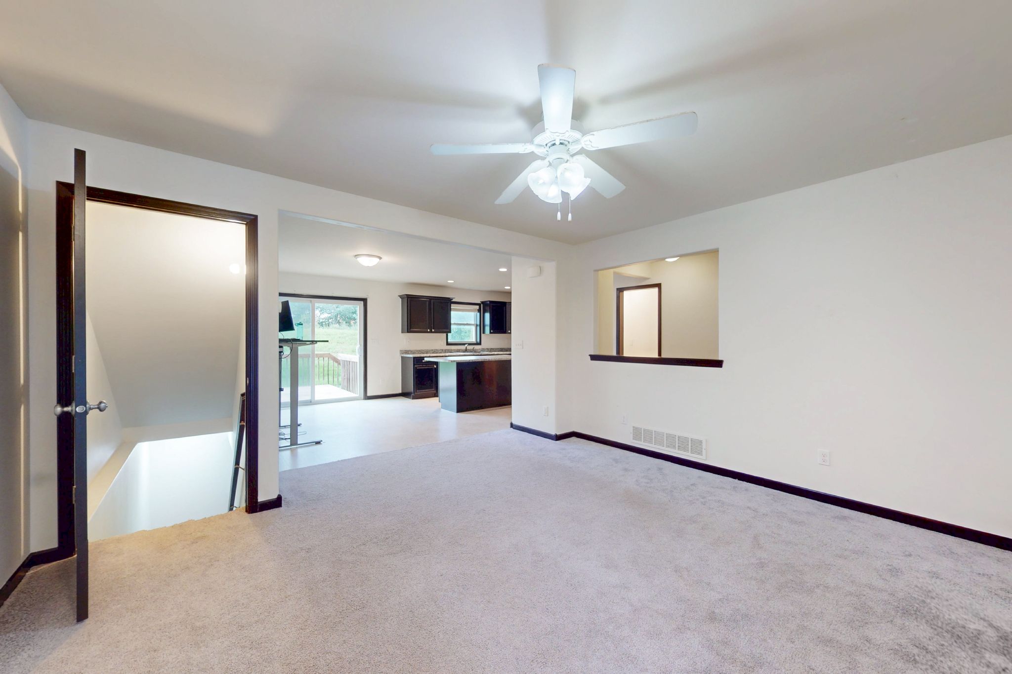 1903 Rosehill Dr SW, Cedar Rapids, IA, Image 3