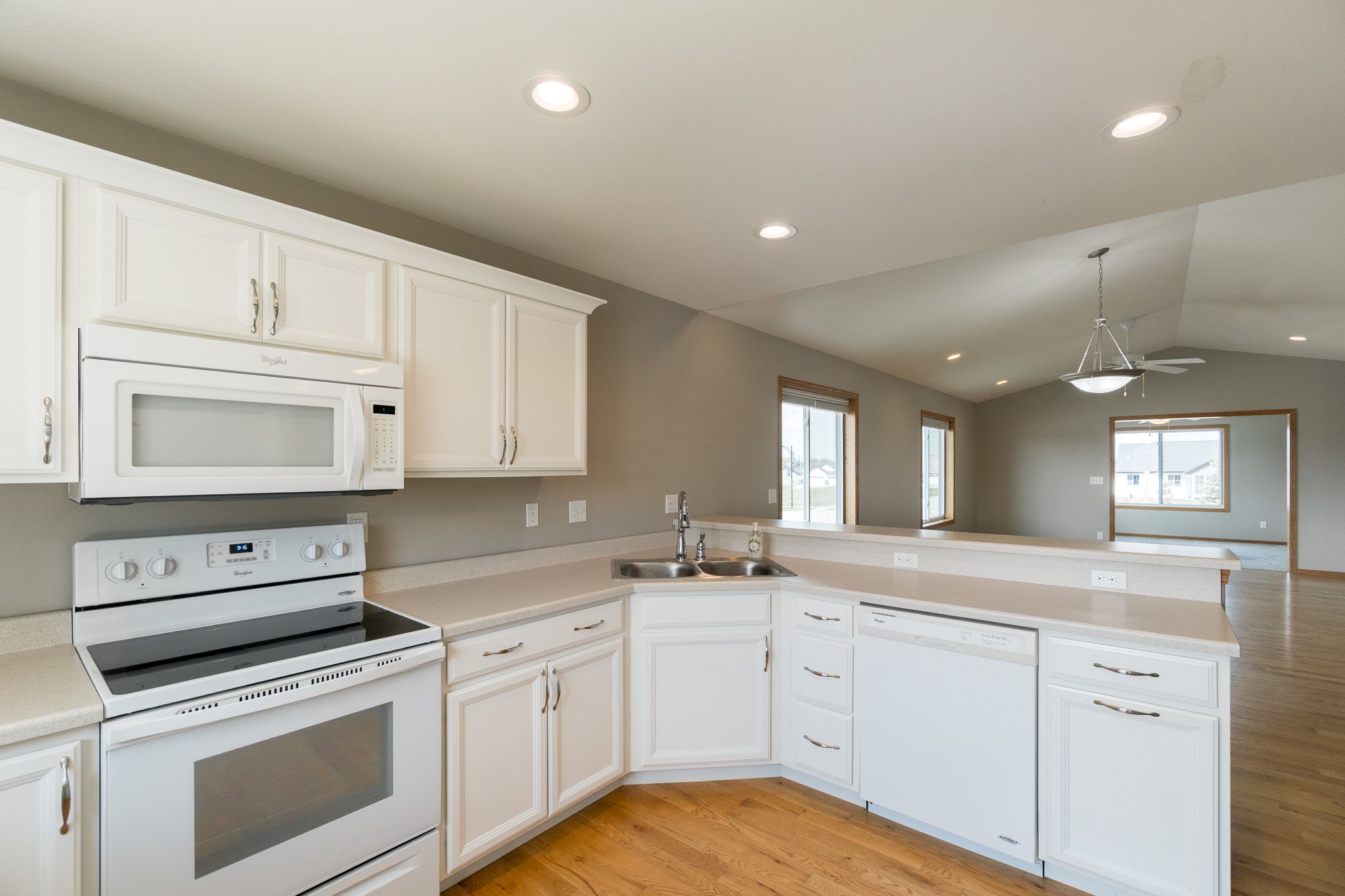 4102 Peridot Ct, Marion, IA, Image 6
