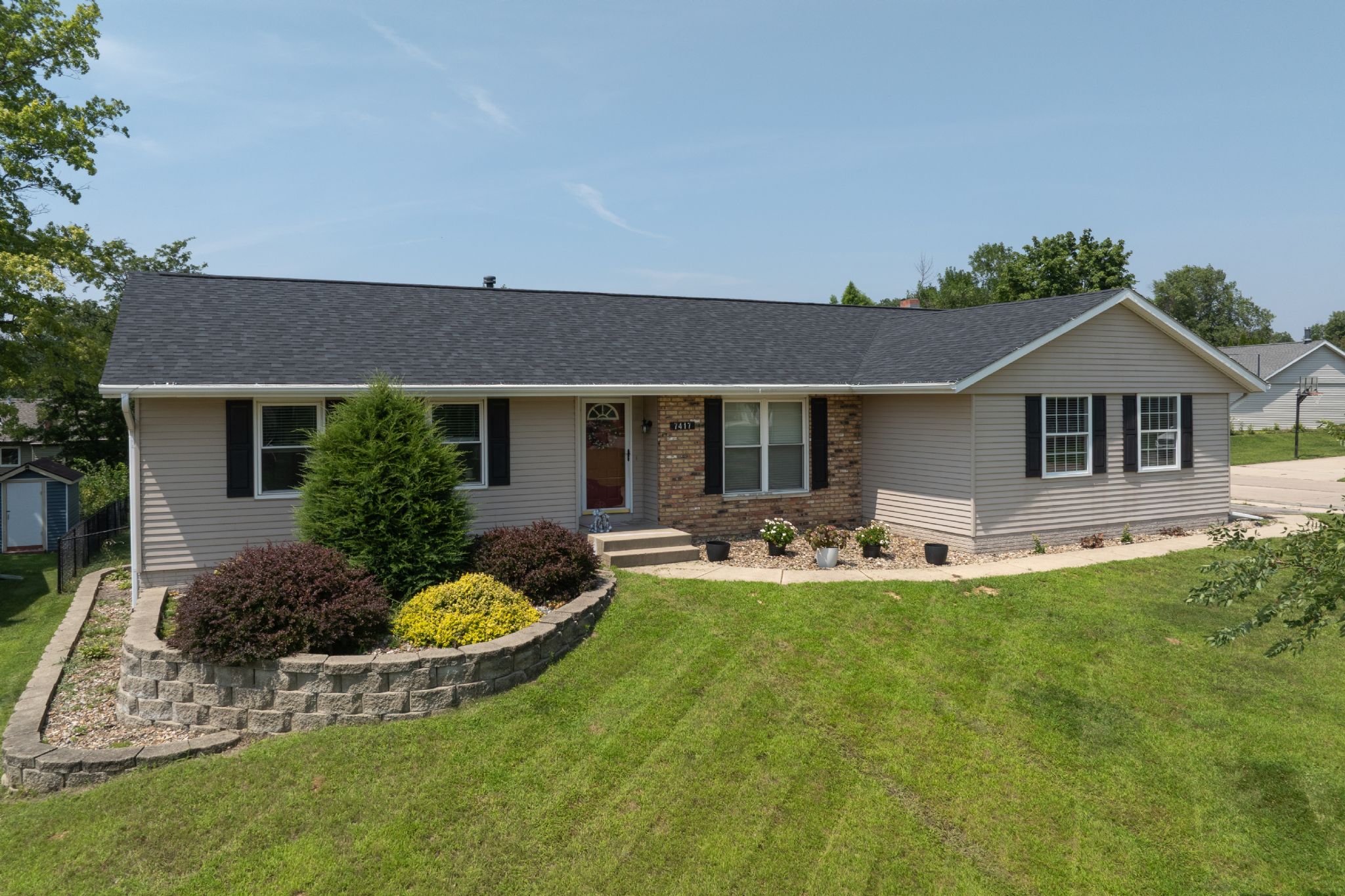 7417 Parkwood Ln NE, Cedar Rapids, IA, Image 1