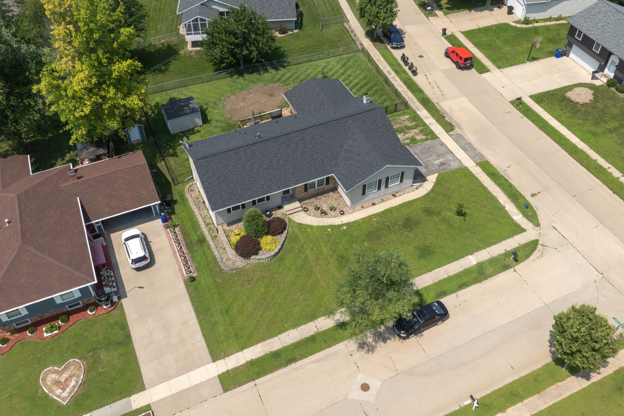 7417 Parkwood Ln NE, Cedar Rapids, IA, Image 1