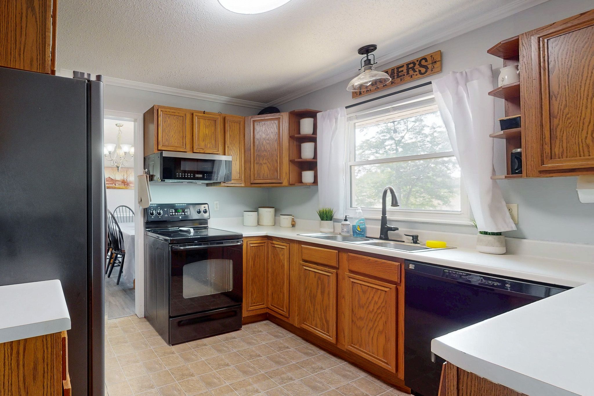 7417 Parkwood Ln NE, Cedar Rapids, IA, Image 8