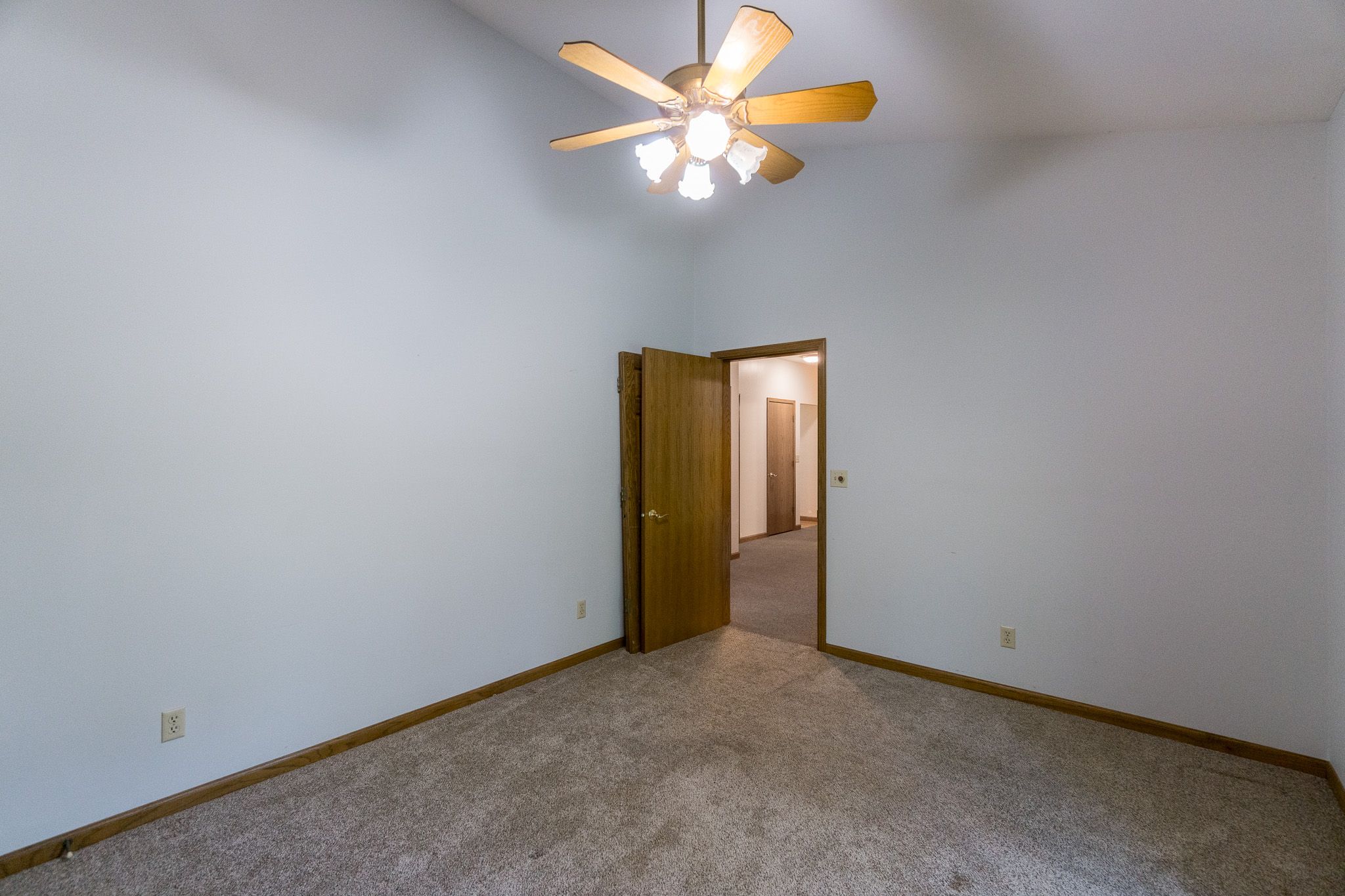 4005 Wyndham Dr NE, Cedar Rapids, IA, Image 23