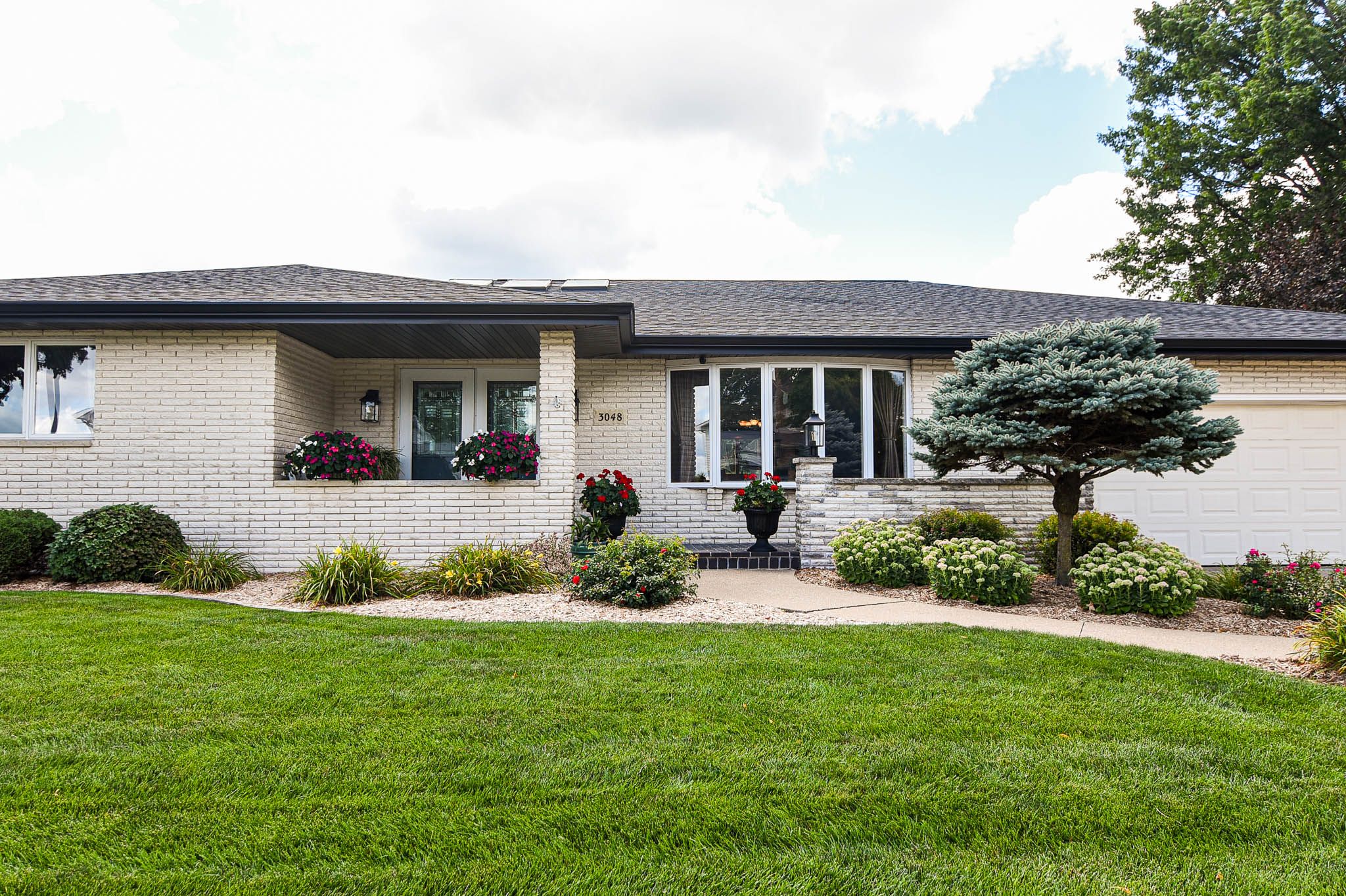 3048 Arbor Hills Dr, Dubuque, IA, Image 1