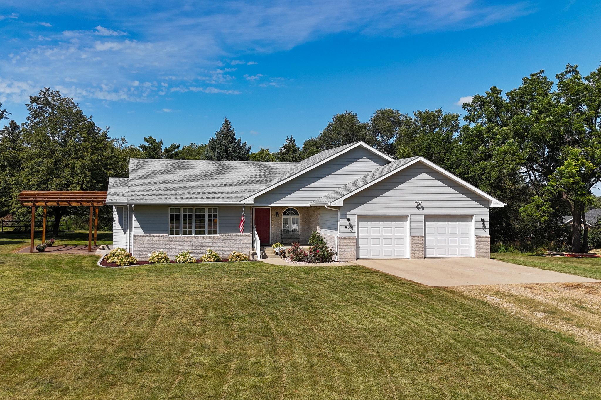 685 W Sanborn St, Parker, SD, Image 0