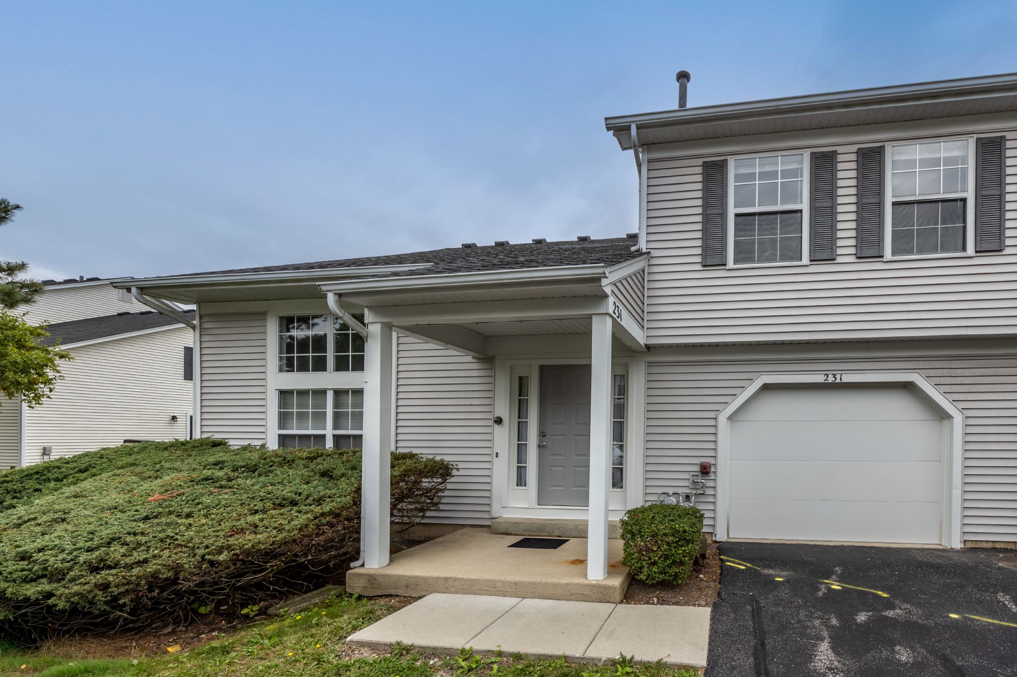 231 Teak Ln, Streamwood, IL, Image 1