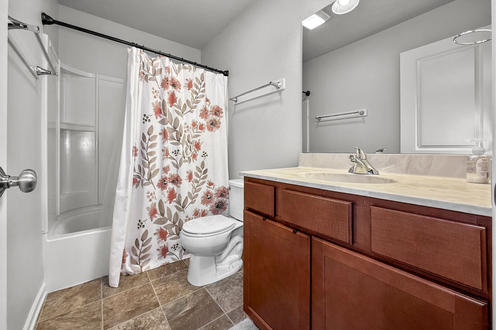 52 SE Booth Ave, Waukee, IA, Image 17