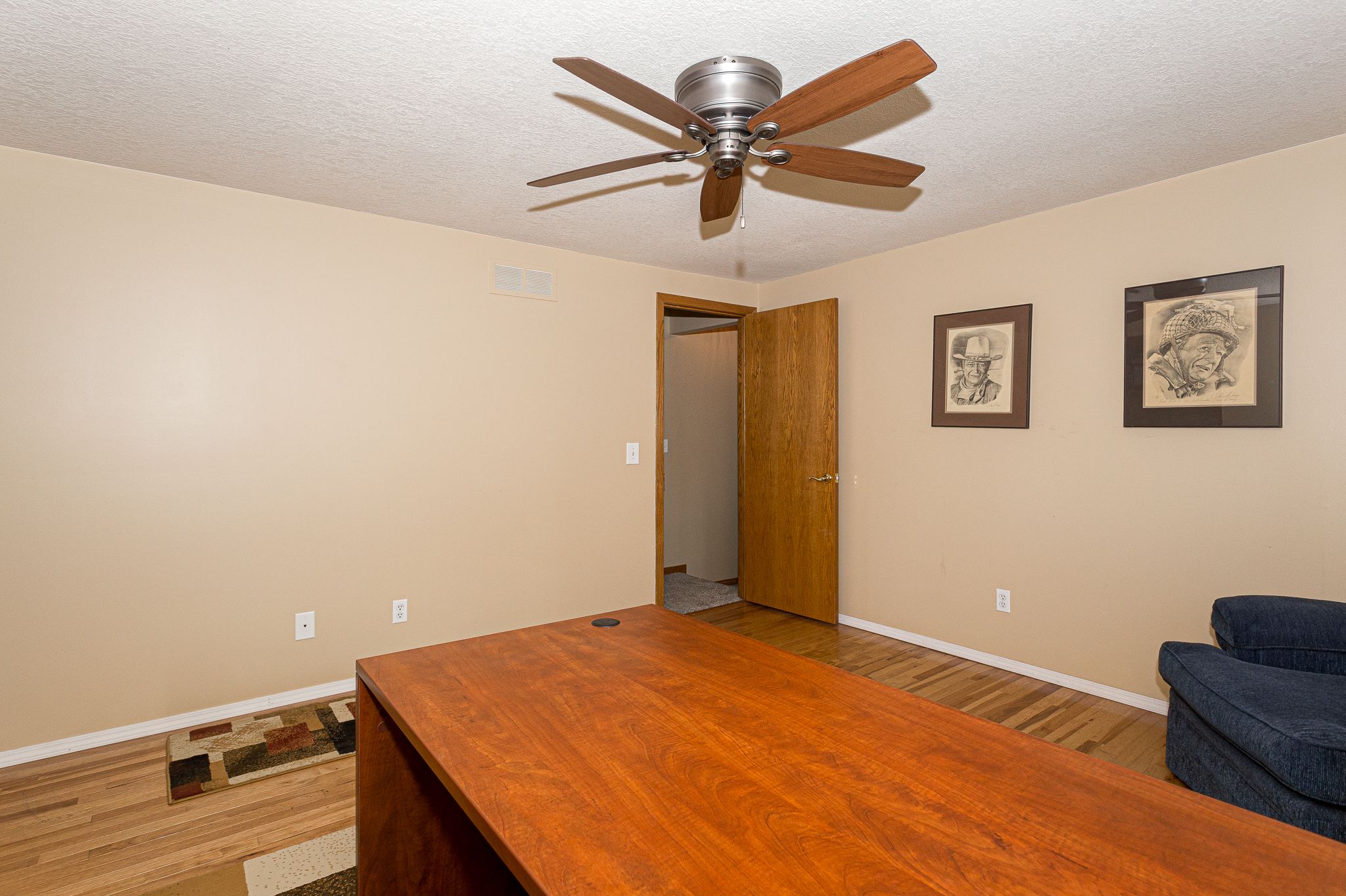 3856 Lexington Court, Bettendorf, IA, Image 23
