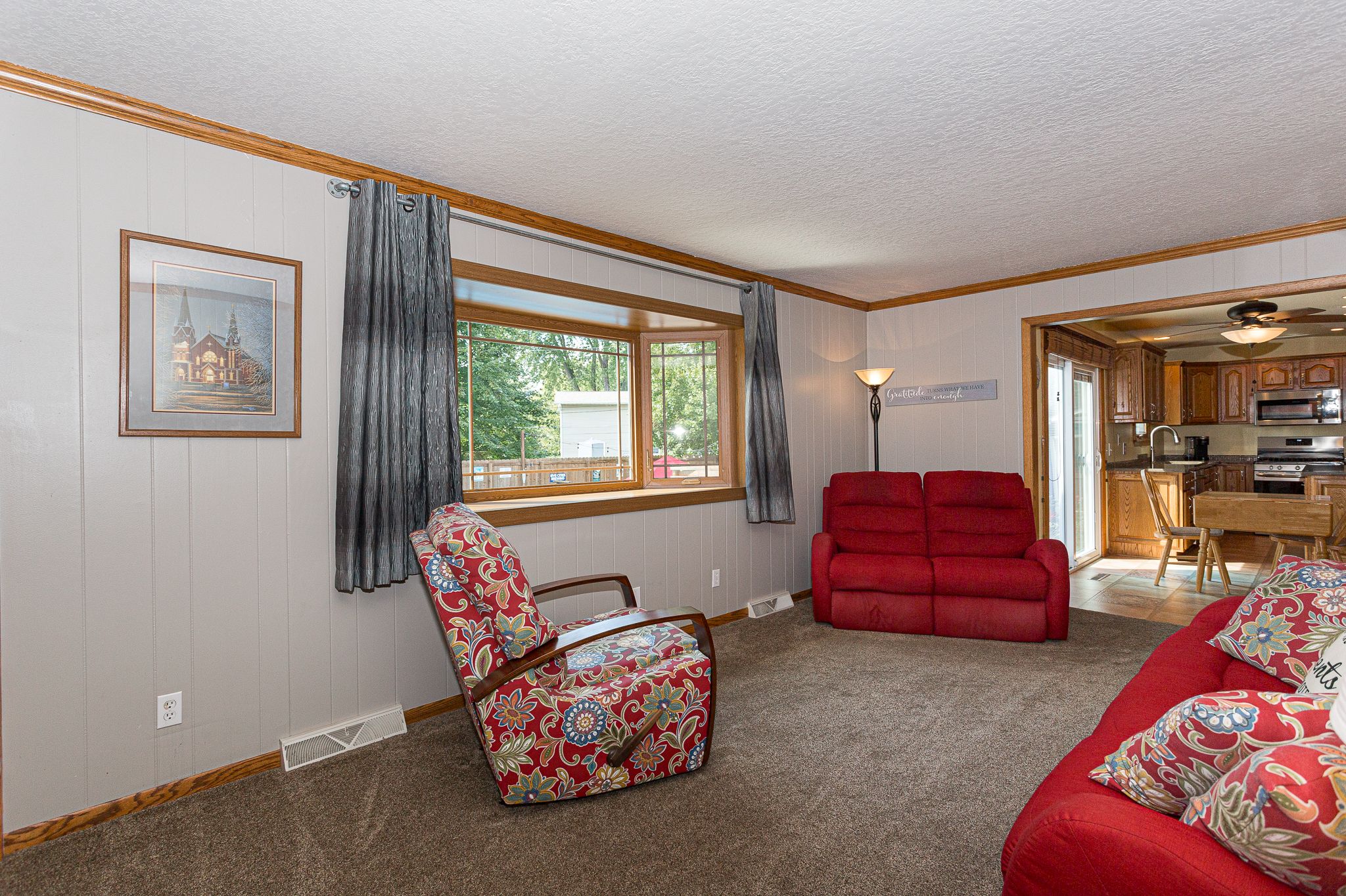 3856 Lexington Court, Bettendorf, IA, Image 3