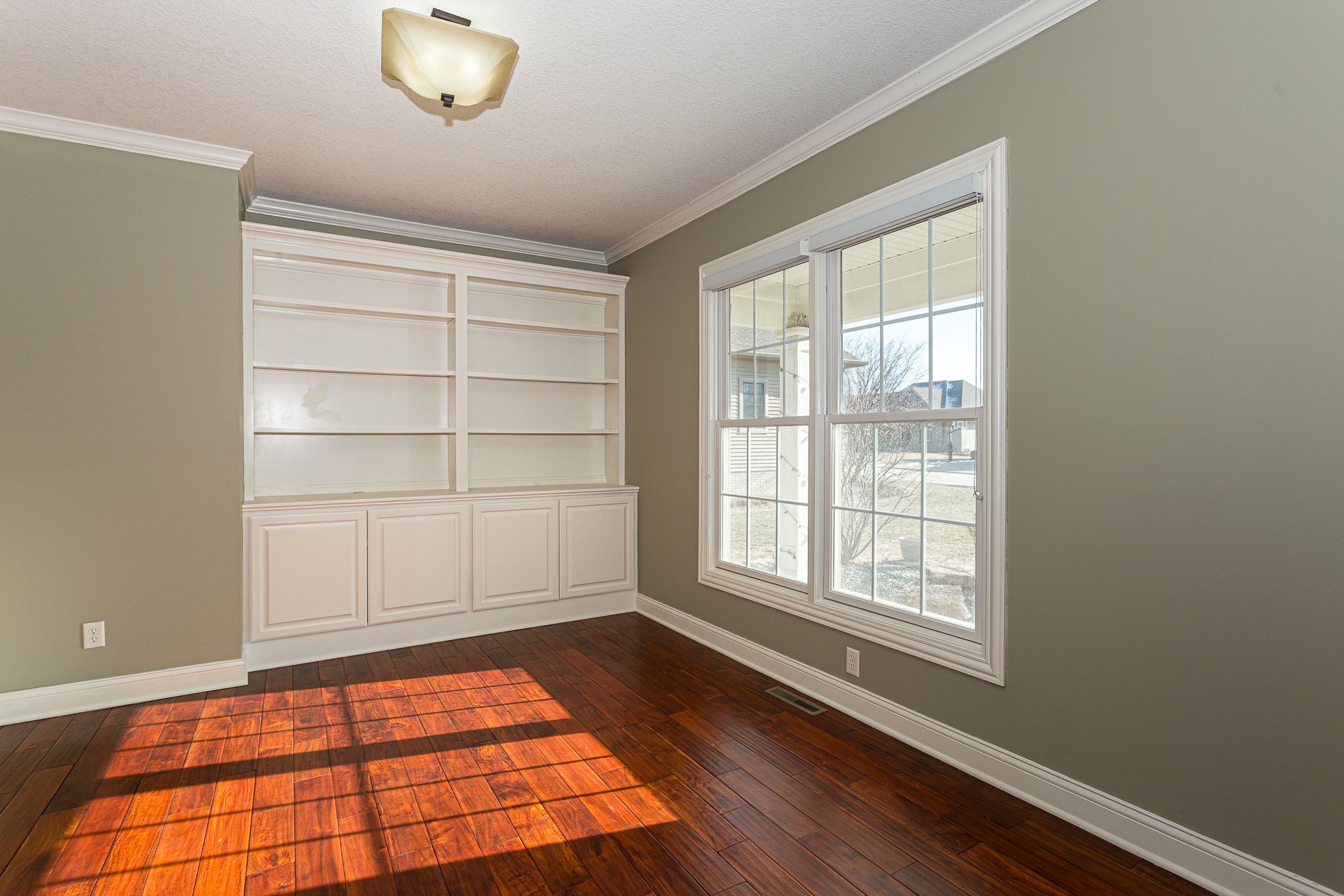 3196 Westminster Rd,&nbsp;Bettendorf,&nbsp;IA,&nbsp;Image&nbsp;16