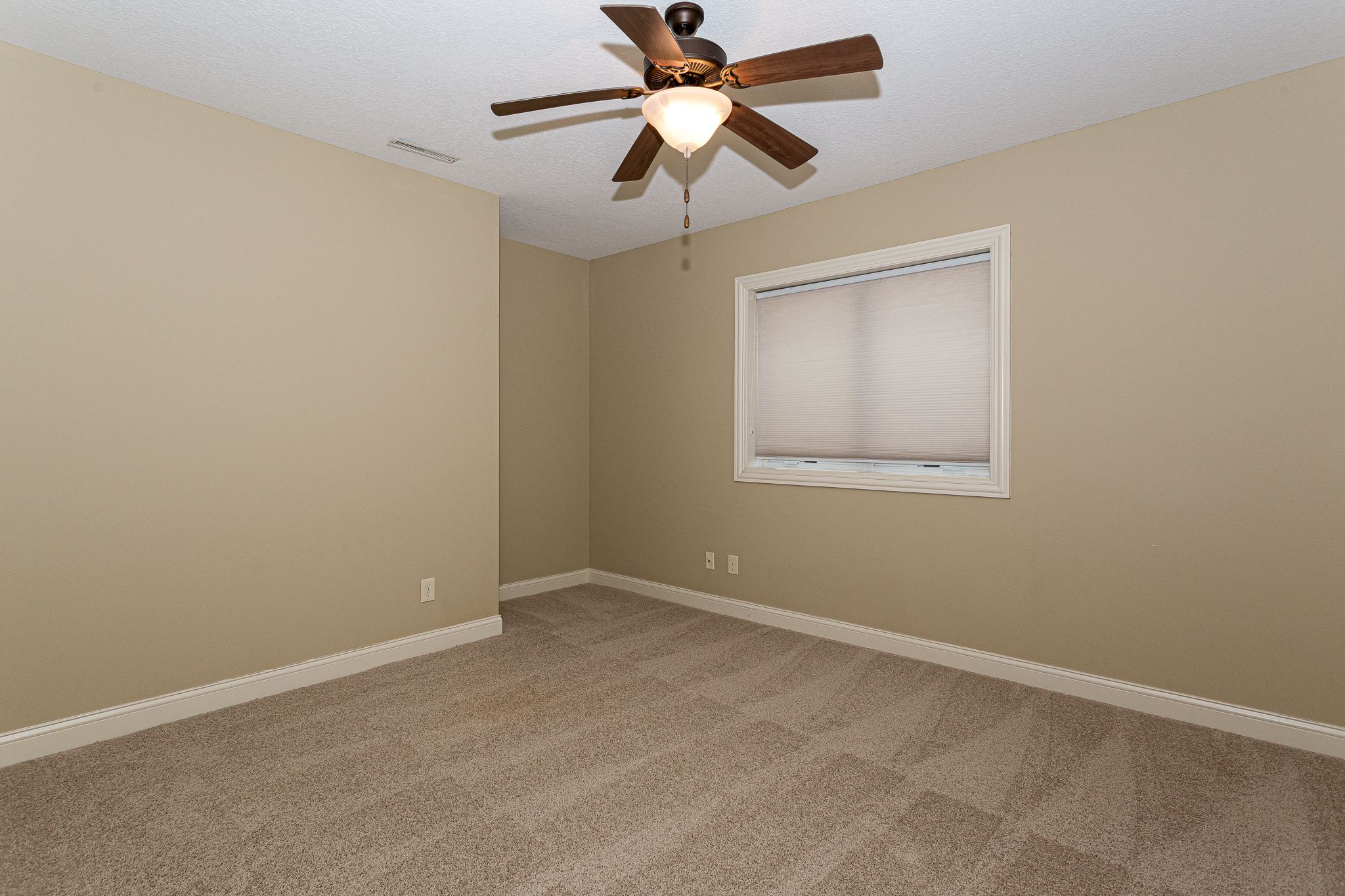 3196 Westminster Rd,&nbsp;Bettendorf,&nbsp;IA,&nbsp;Image&nbsp;48