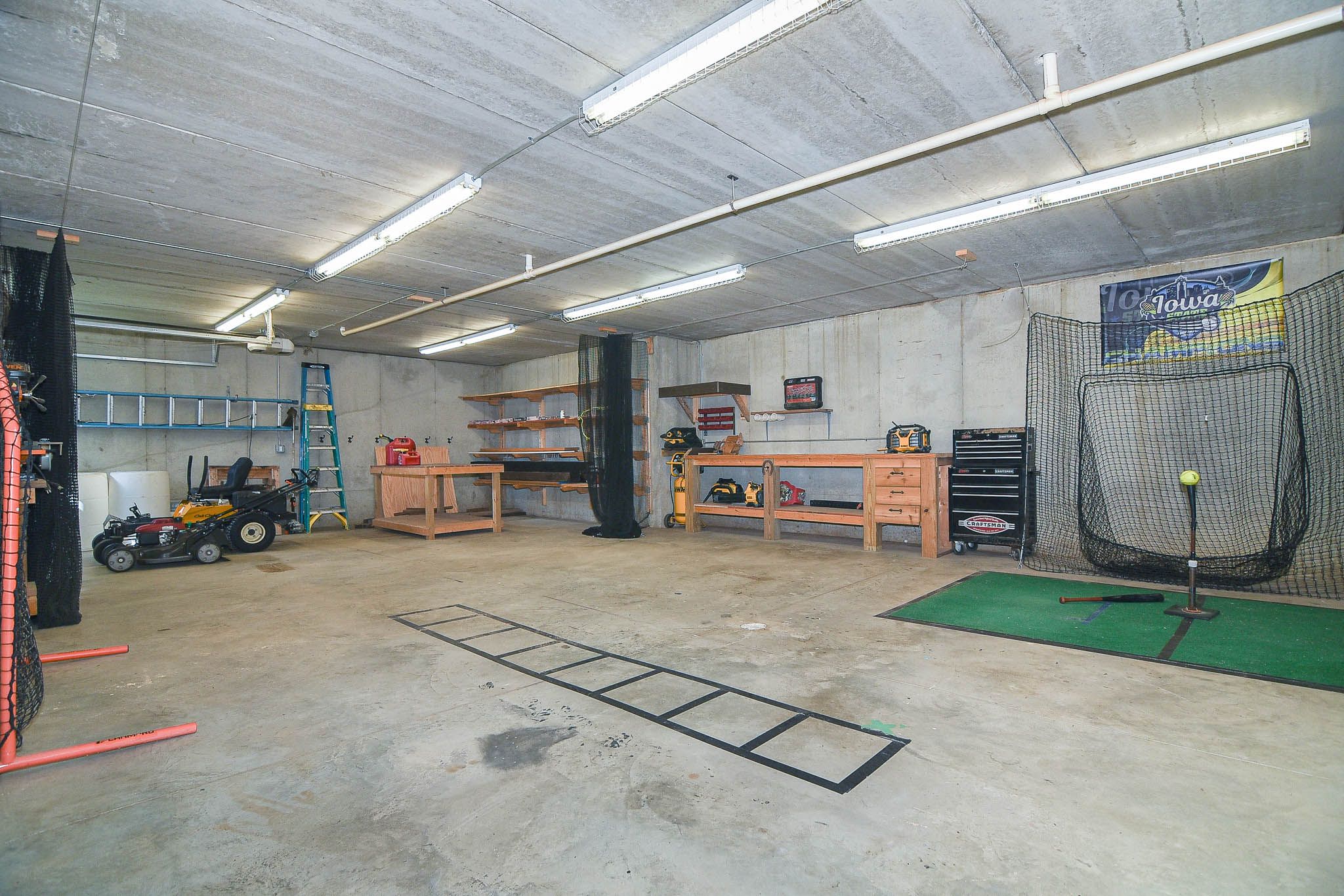 1013 Clare Court Northwest, Cascade, IA, Image 38