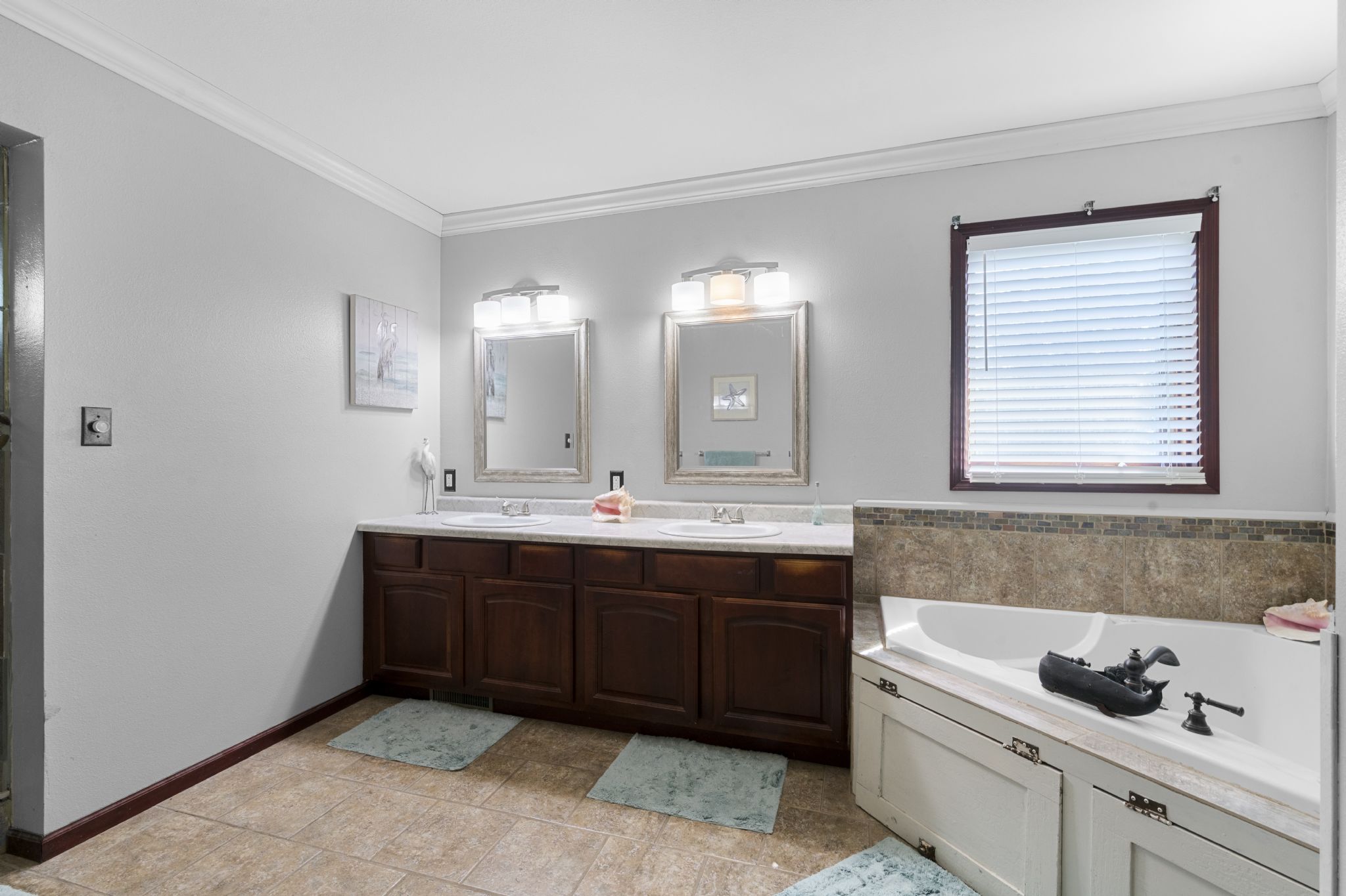 3332 Portwood Drive, Homestead, IA, Image 35