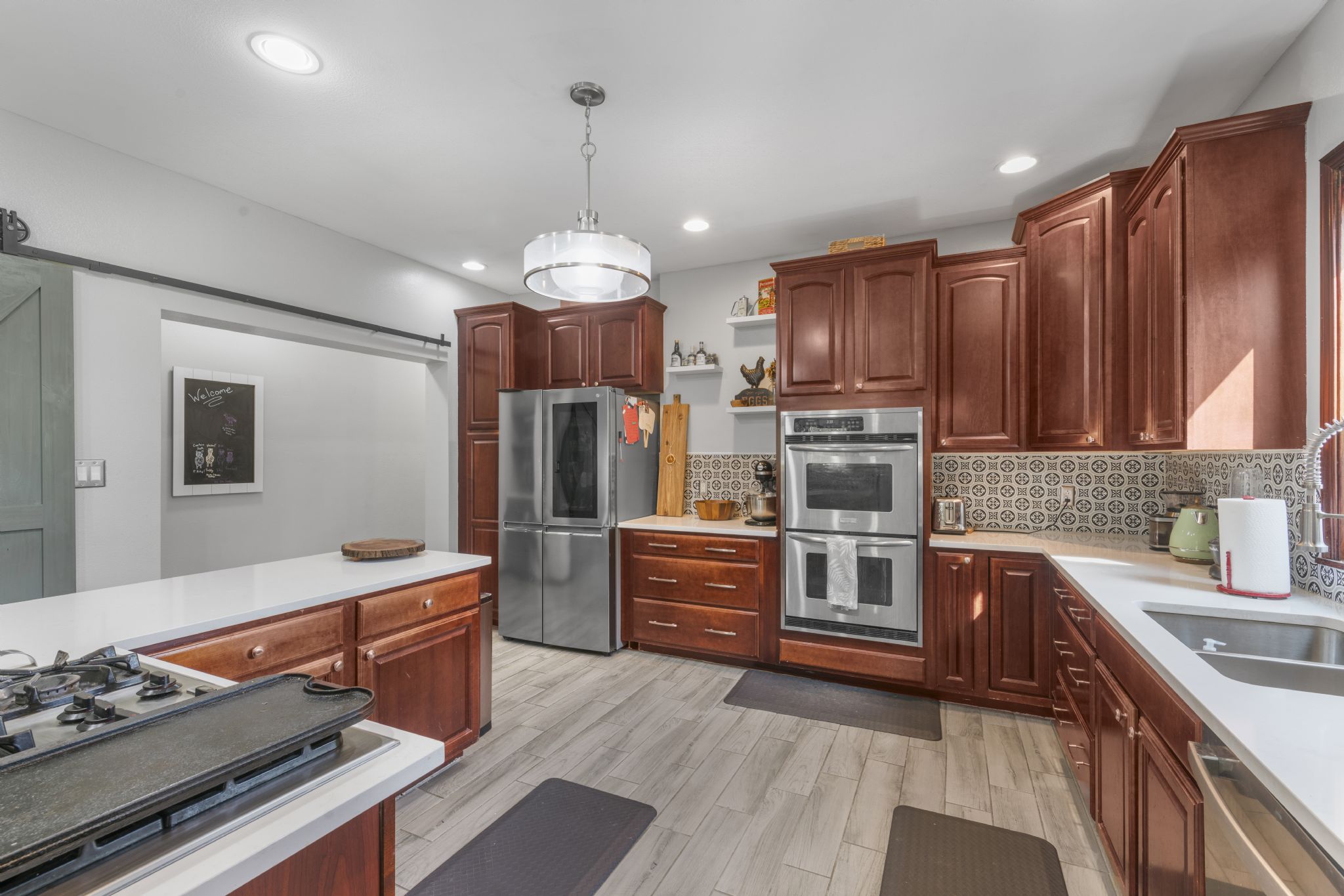 3332 Portwood Drive, Homestead, IA, Image 3