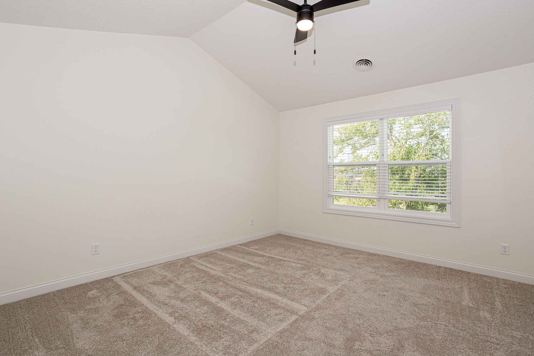 3862 Orchard Dr, Bettendorf, IA, Image 16